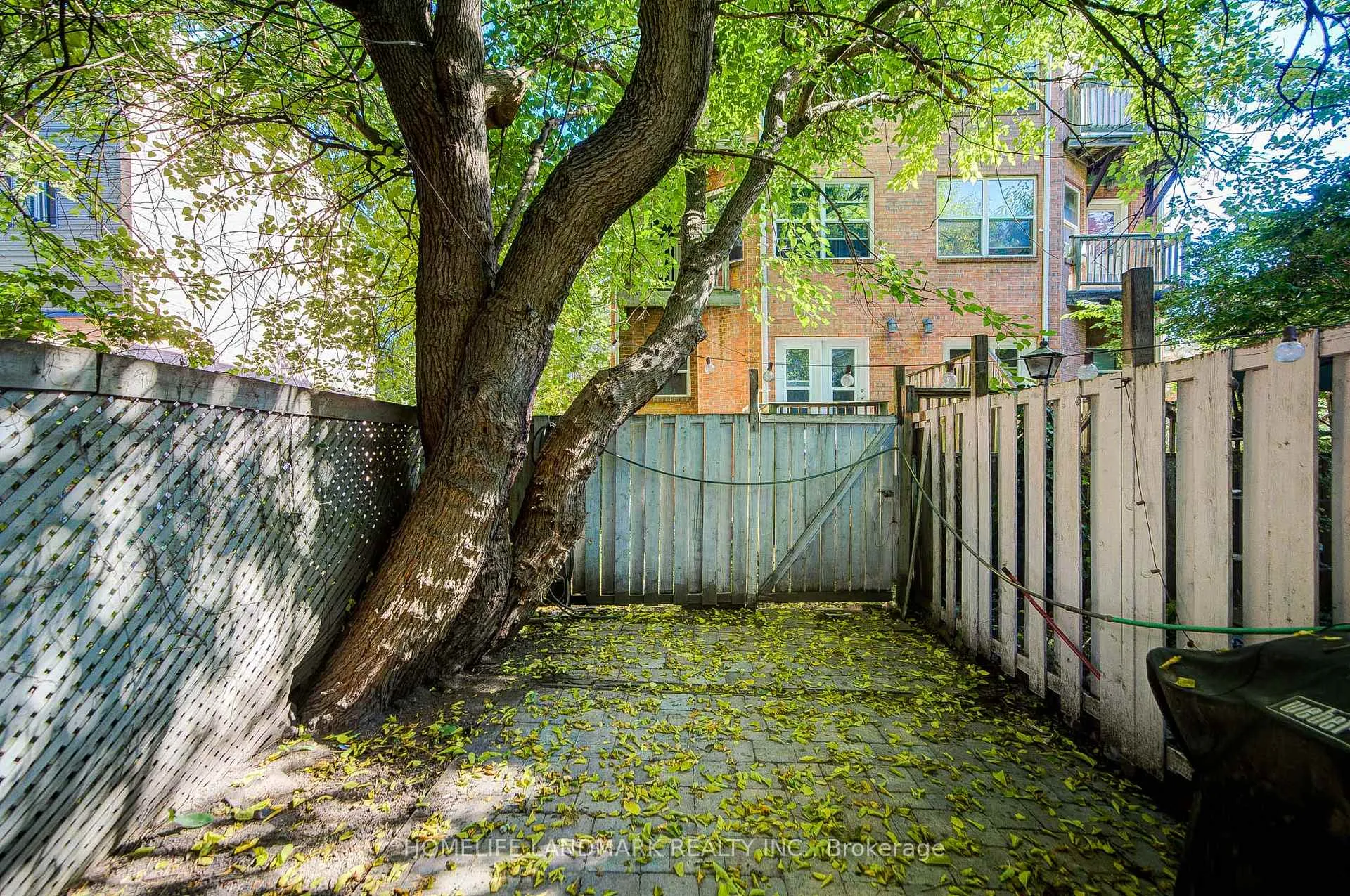 Photo 42 of 237 Ontario Street, Toronto, Moss Park — HOMEH