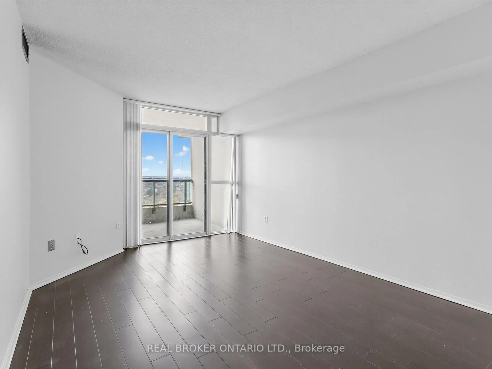 Photo 14 of Unit 2106, 3 Rowntree Road, Etobicoke, Mount Olive-Silverstone-Jamestown — HOMEH