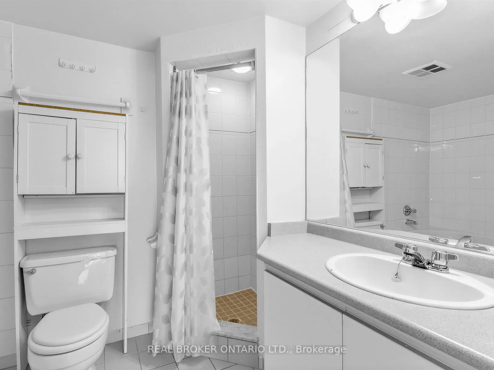 Photo 17 of Unit 2106, 3 Rowntree Road, Etobicoke, Mount Olive-Silverstone-Jamestown — HOMEH