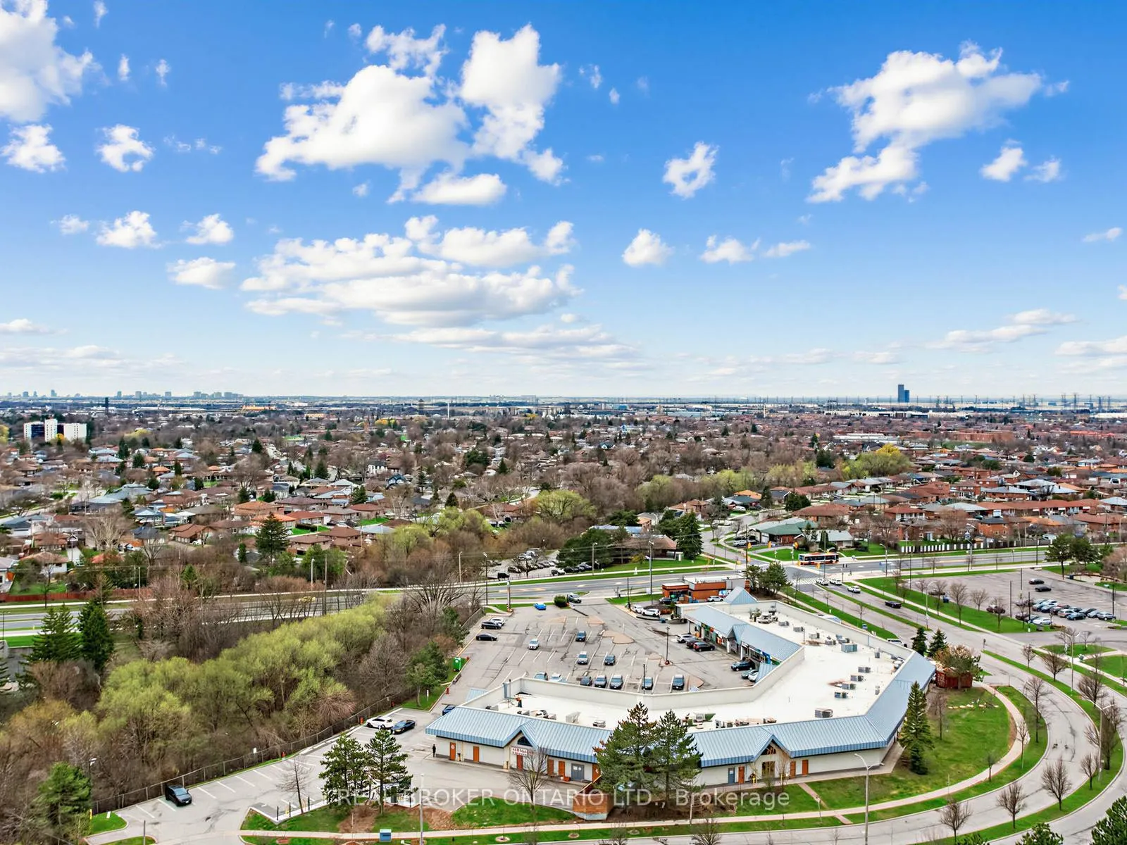 Photo 20 of Unit 2106, 3 Rowntree Road, Etobicoke, Mount Olive-Silverstone-Jamestown — HOMEH