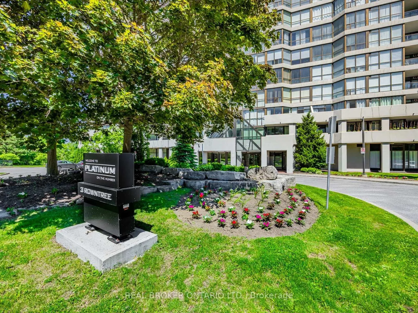 Photo 22 of Unit 2106, 3 Rowntree Road, Etobicoke, Mount Olive-Silverstone-Jamestown — HOMEH