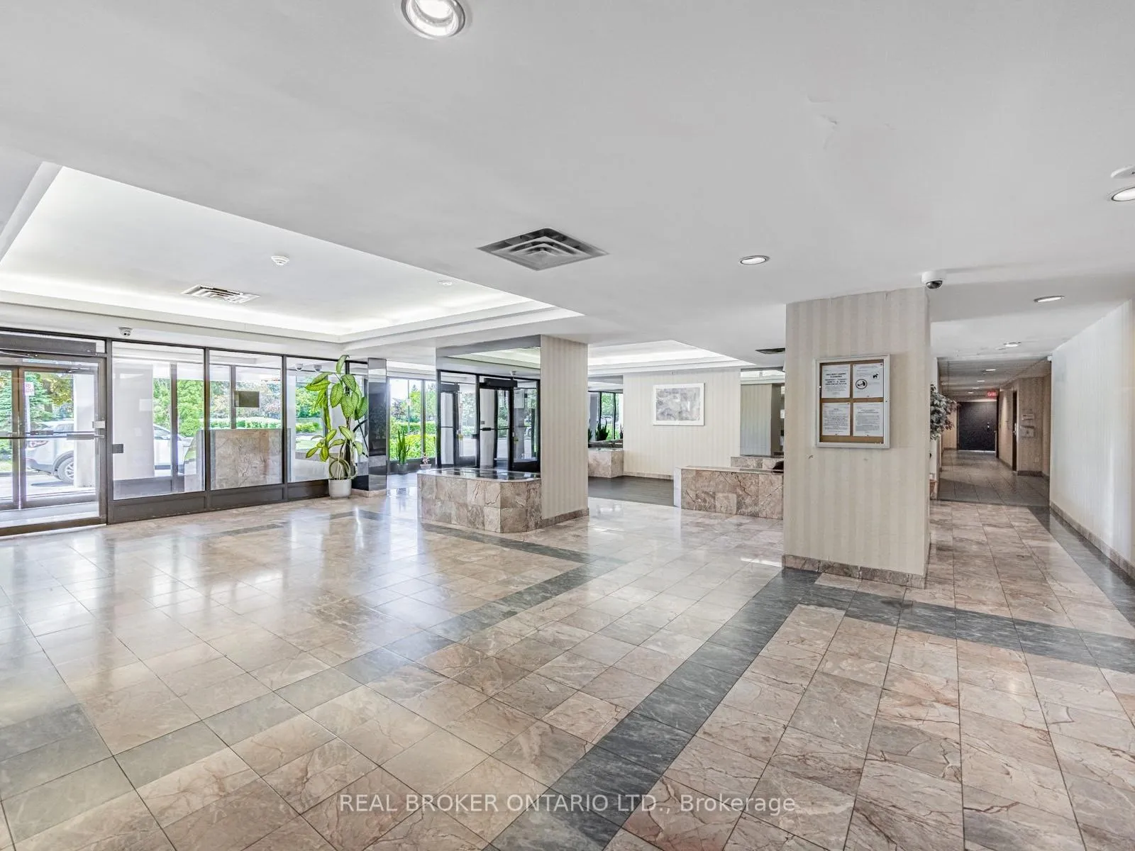 Photo 23 of Unit 2106, 3 Rowntree Road, Etobicoke, Mount Olive-Silverstone-Jamestown — HOMEH