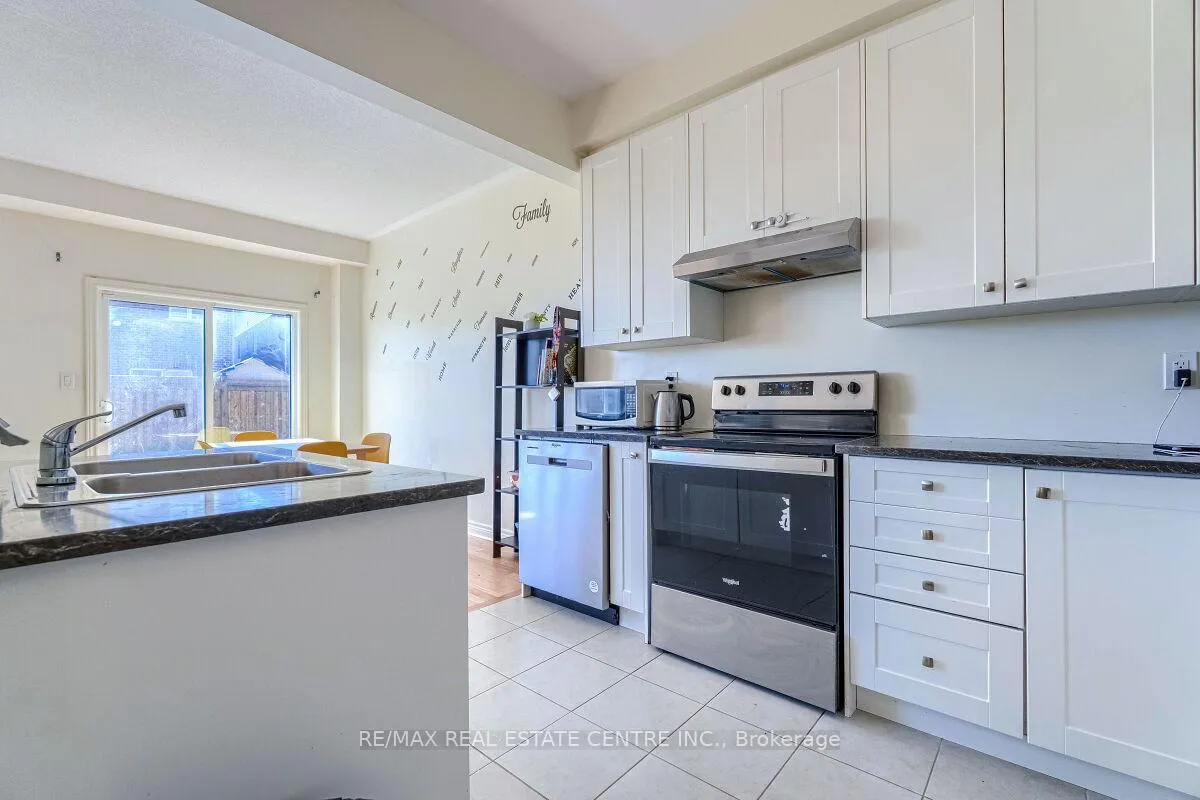 Photo 4 of 1193 Kettering Drive, Oshawa, Eastdale — HOMEH