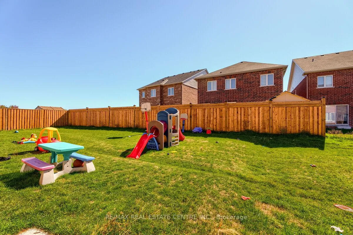 Photo 8 of 1193 Kettering Drive, Oshawa, Eastdale — HOMEH
