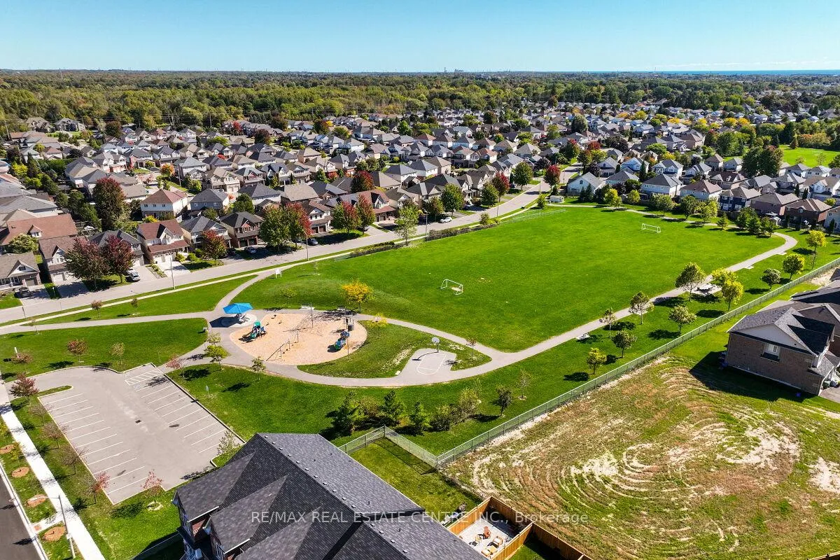 Photo 11 of 1193 Kettering Drive, Oshawa, Eastdale — HOMEH