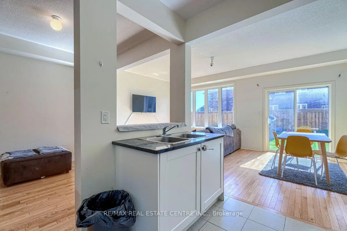 Photo 14 of 1193 Kettering Drive, Oshawa, Eastdale — HOMEH