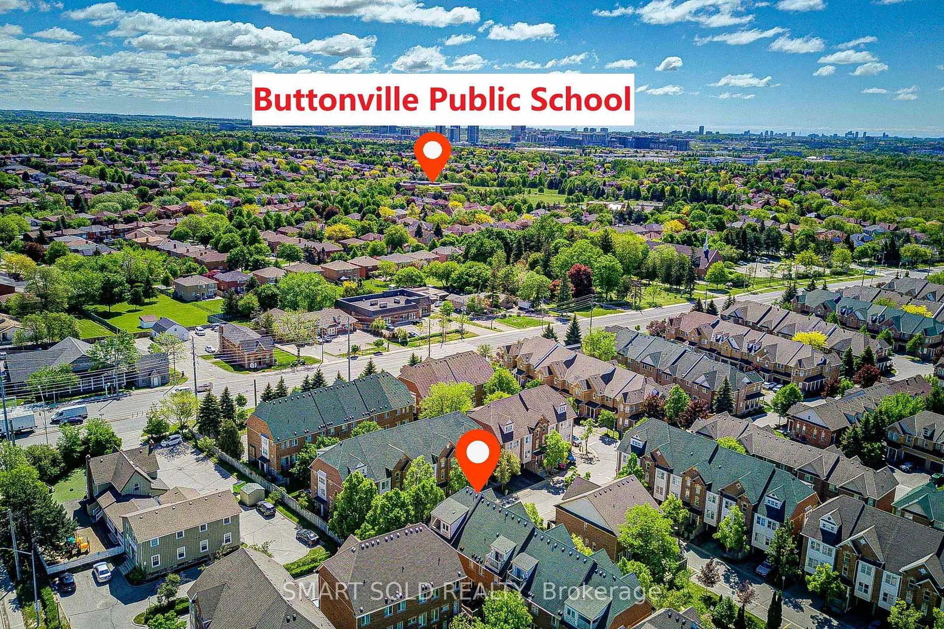 Photo 5 of 63 Michael Way, Markham, Buttonville — HOMEH