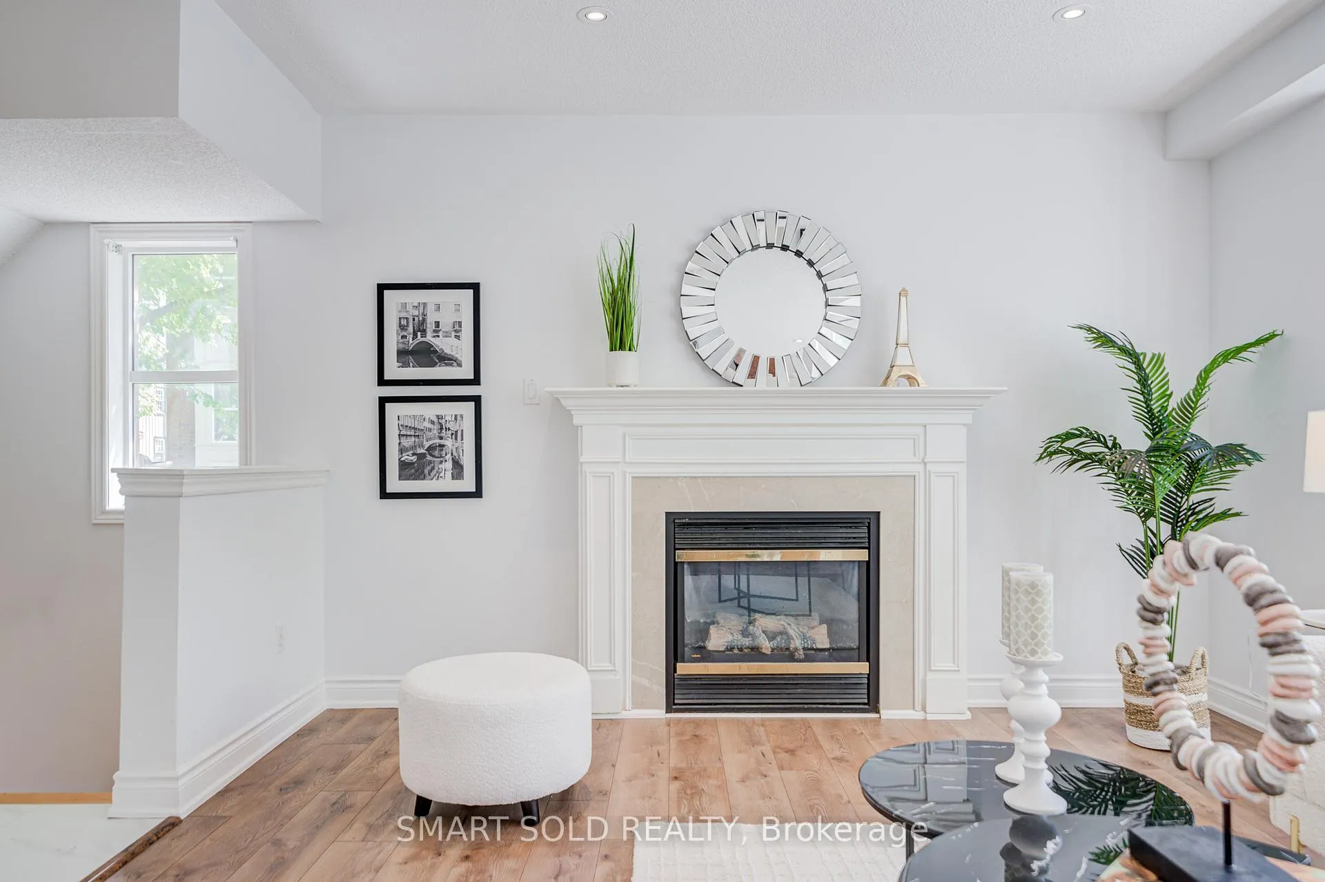 Photo 14 of 63 Michael Way, Markham, Buttonville — HOMEH