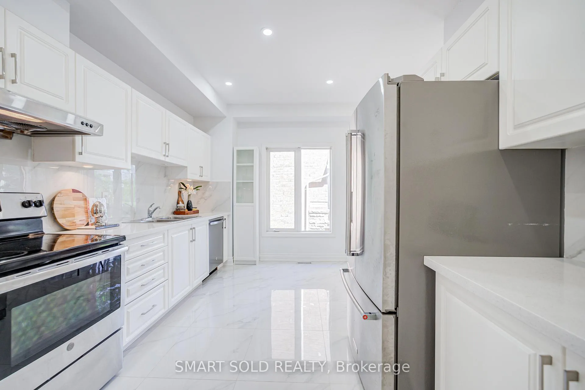 Photo 16 of 63 Michael Way, Markham, Buttonville — HOMEH