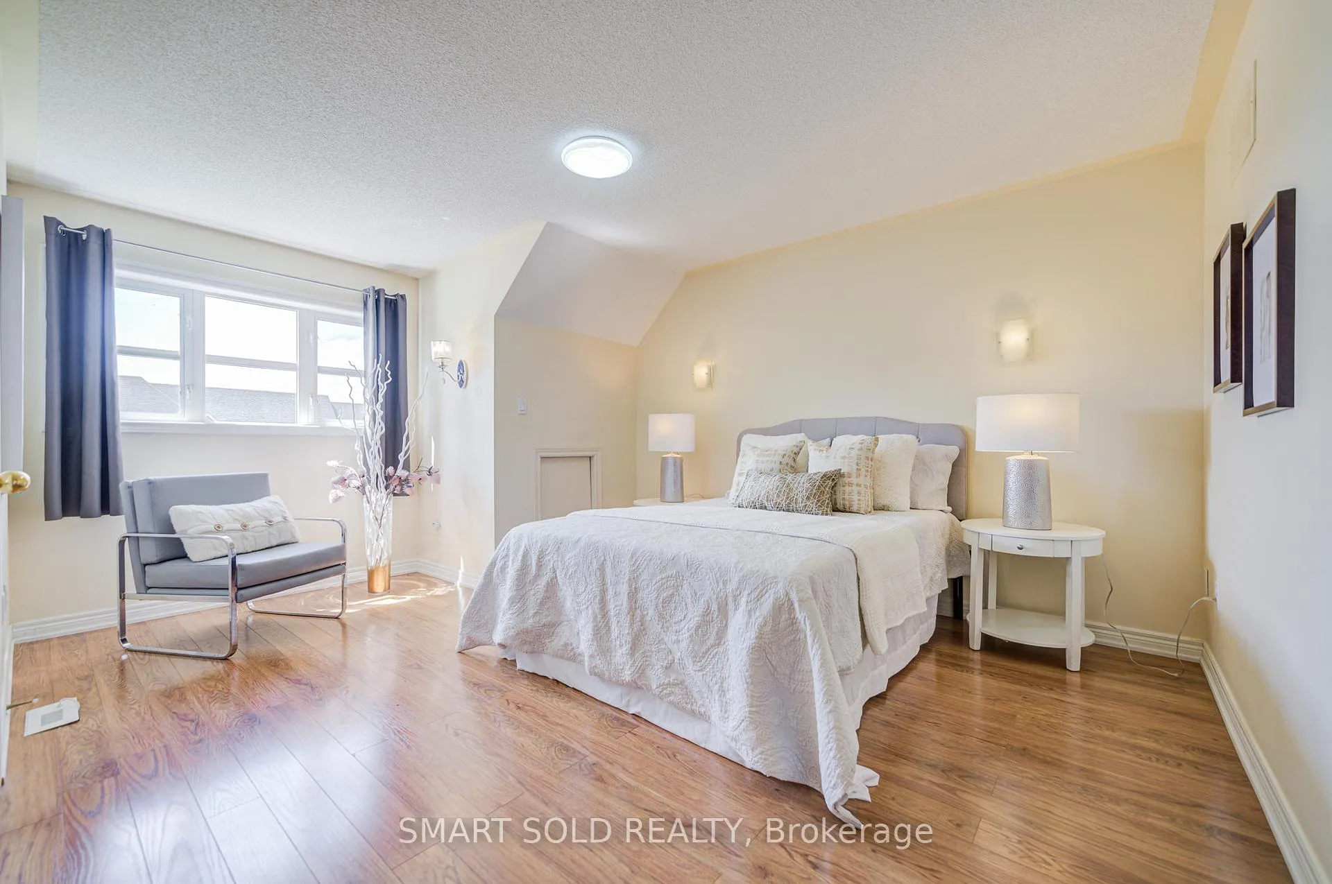 Photo 33 of 63 Michael Way, Markham, Buttonville — HOMEH