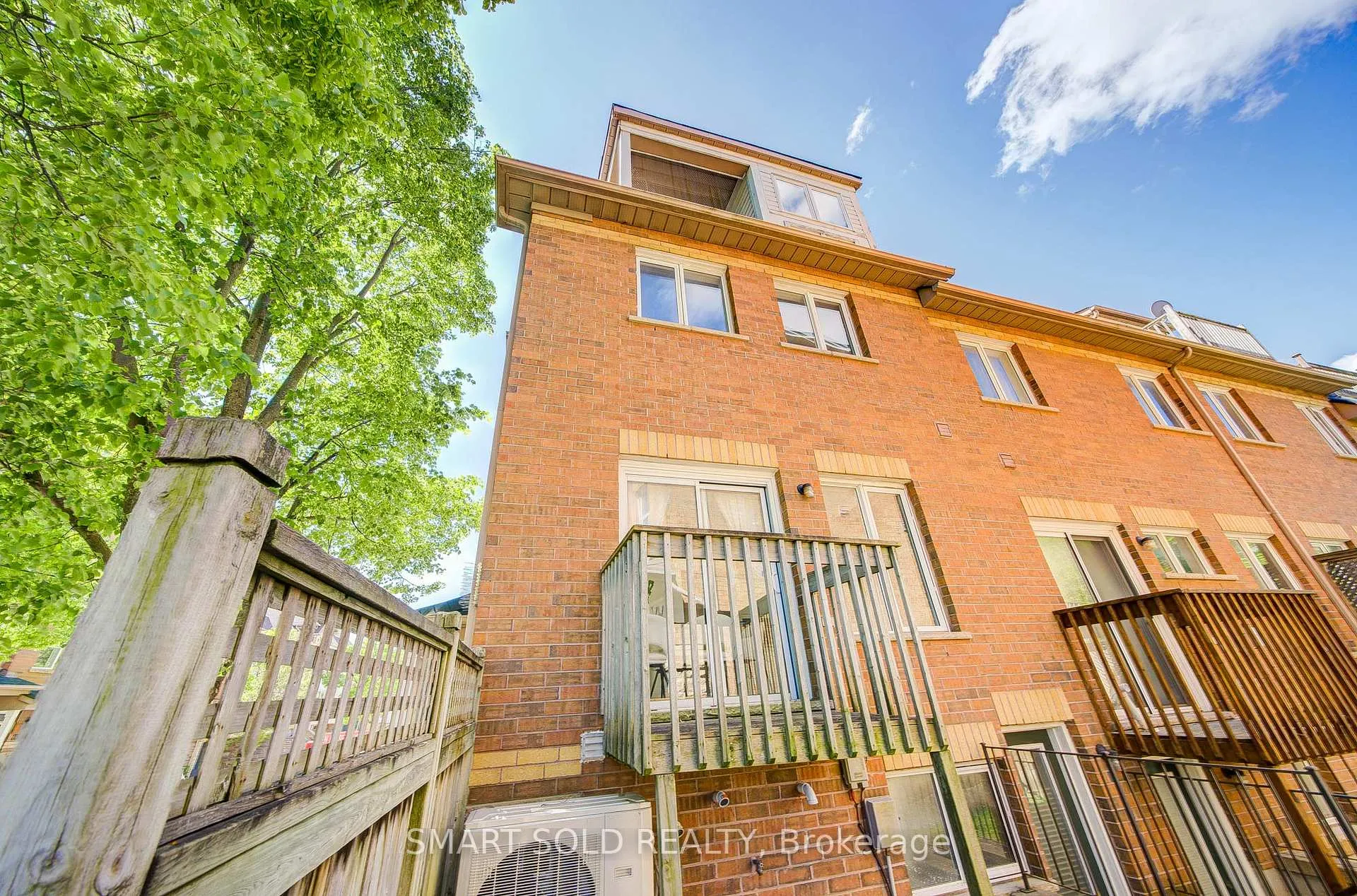 Photo 46 of 63 Michael Way, Markham, Buttonville — HOMEH