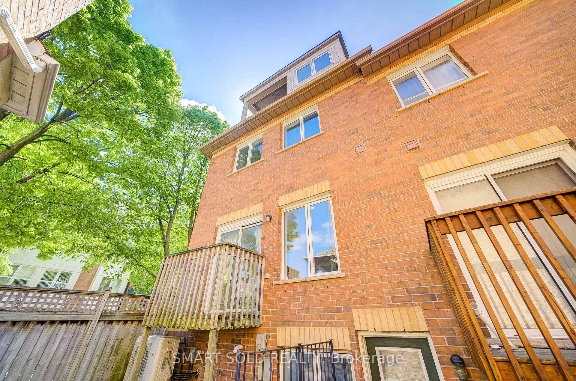 Photo 47 of 63 Michael Way, Markham, Buttonville — HOMEH