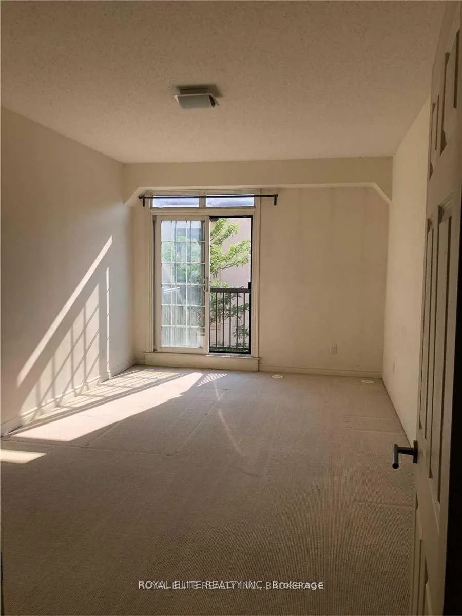 Photo 7 of Unit 42, 7 Brighton Place, Vaughan, Crestwood-Springfarm-Yorkhill — HOMEH