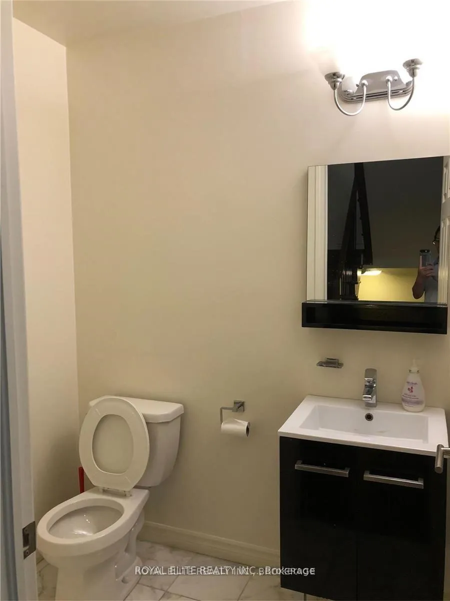 Photo 14 of Unit 42, 7 Brighton Place, Vaughan, Crestwood-Springfarm-Yorkhill — HOMEH