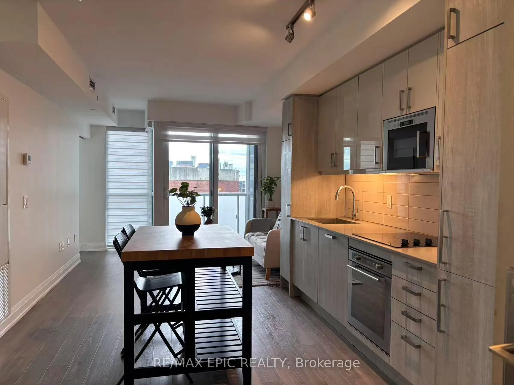 Photo 11 of Unit 1610, 77 Mutual Street, Toronto, Church-Yonge Corridor — HOMEH