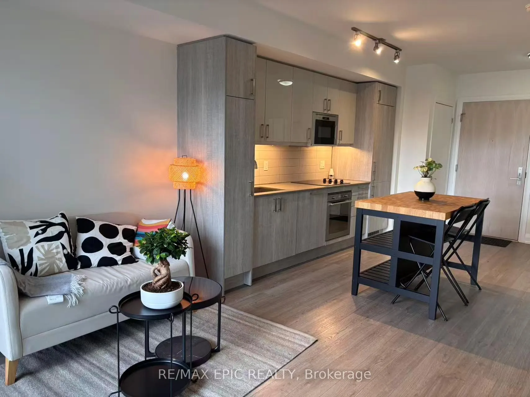 Photo 12 of Unit 1610, 77 Mutual Street, Toronto, Church-Yonge Corridor — HOMEH