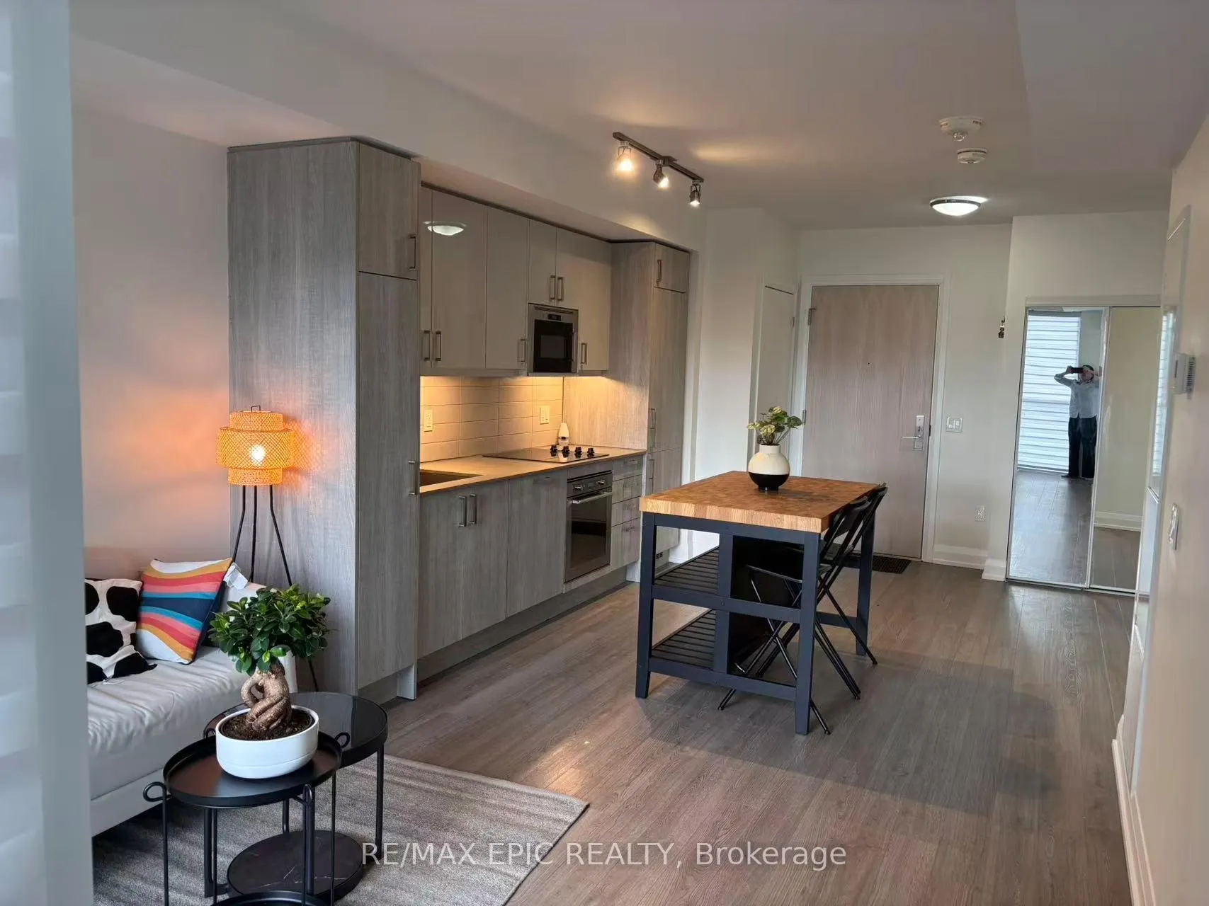 Photo 13 of Unit 1610, 77 Mutual Street, Toronto, Church-Yonge Corridor — HOMEH