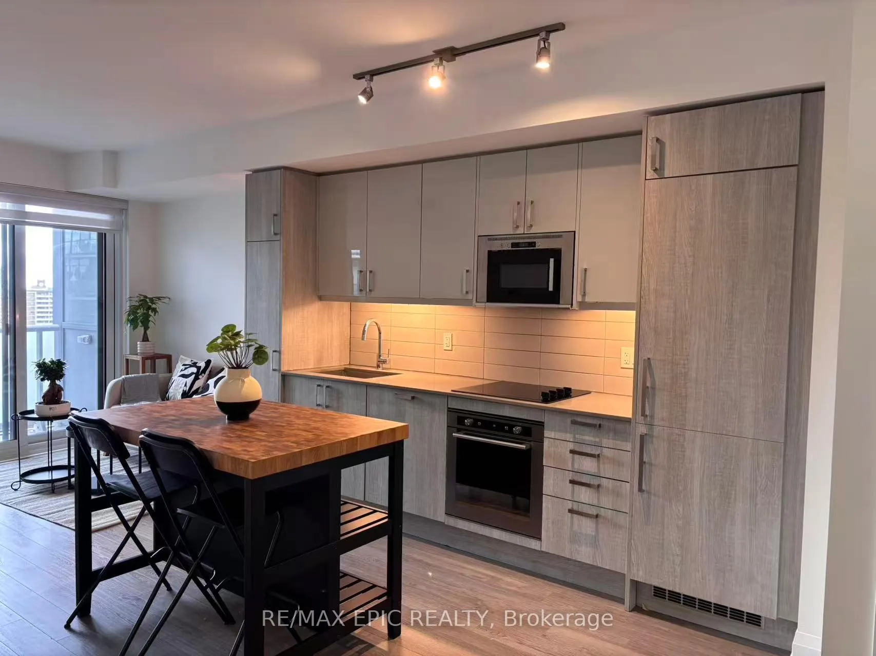 Photo 19 of Unit 1610, 77 Mutual Street, Toronto, Church-Yonge Corridor — HOMEH