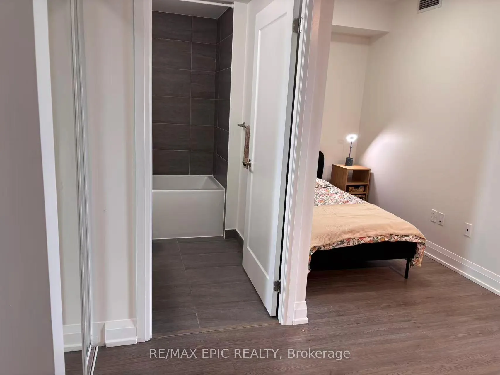 Photo 20 of Unit 1610, 77 Mutual Street, Toronto, Church-Yonge Corridor — HOMEH