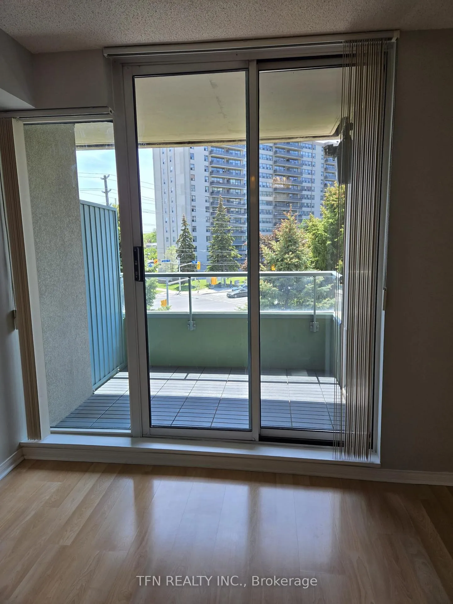 Photo 11 of Unit 309, 1 Emerald Lane, Vaughan, Crestwood-Springfarm-Yorkhill — HOMEH