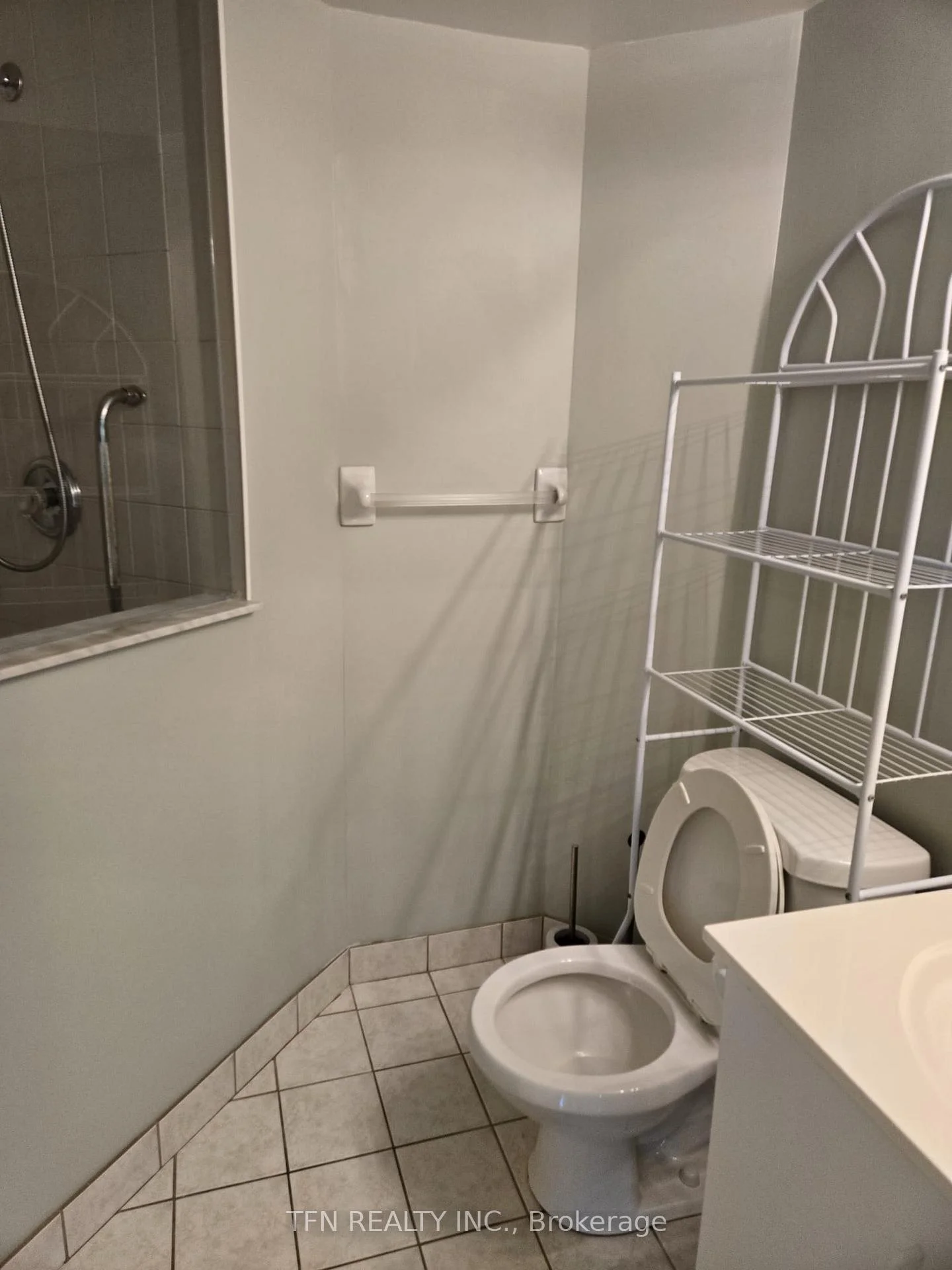 Photo 52 of Unit 309, 1 Emerald Lane, Vaughan, Crestwood-Springfarm-Yorkhill — HOMEH