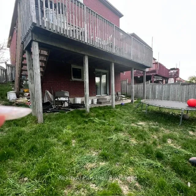 Photo 5 of Unit walk-out basement, 210 Doubtfire Crescent, Markham, Middlefield — HOMEH