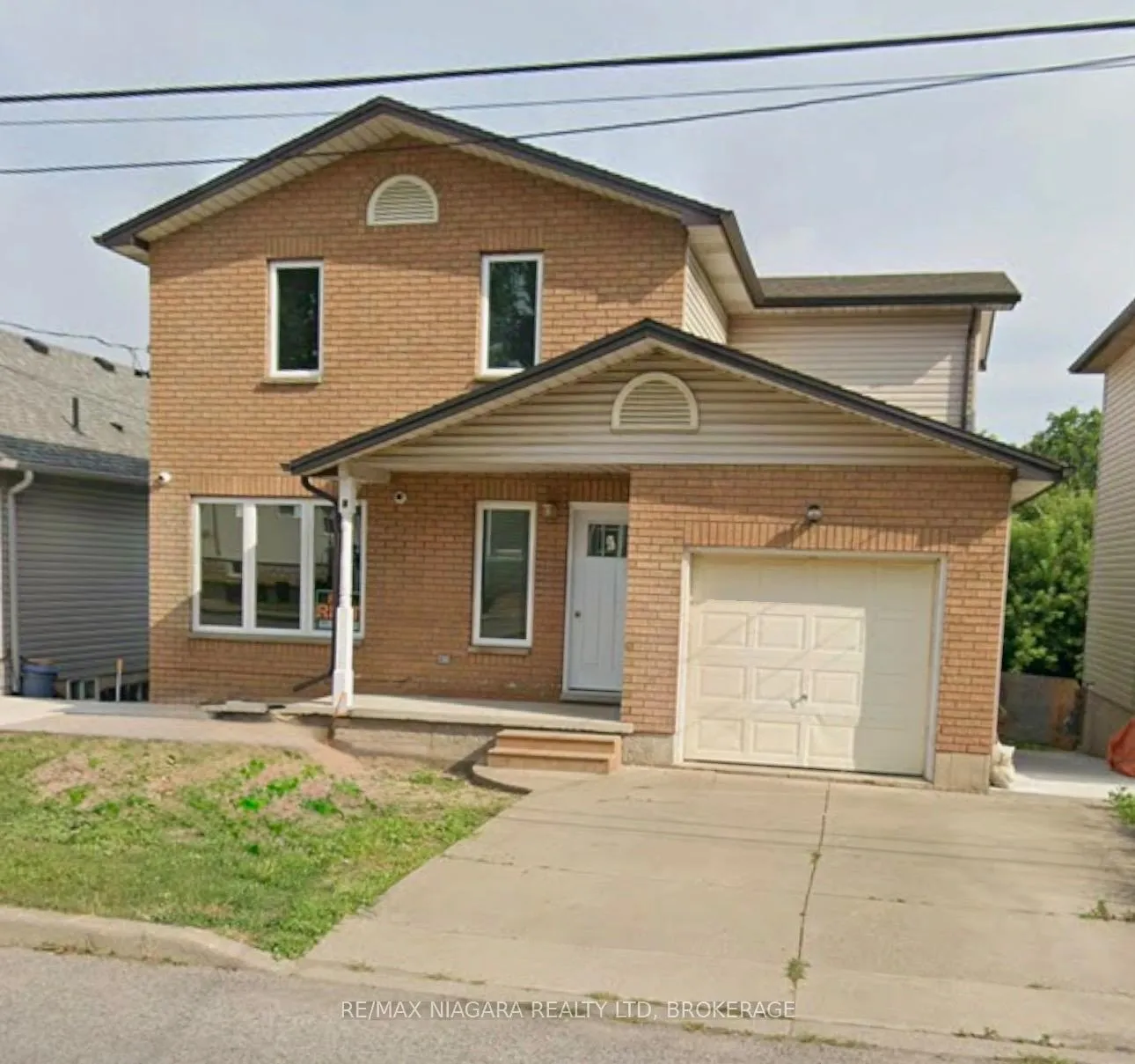 Photo 1 of Unit Upper, 21 Ball Avenue E, St. Catharines, Burleigh Hill — HOMEH