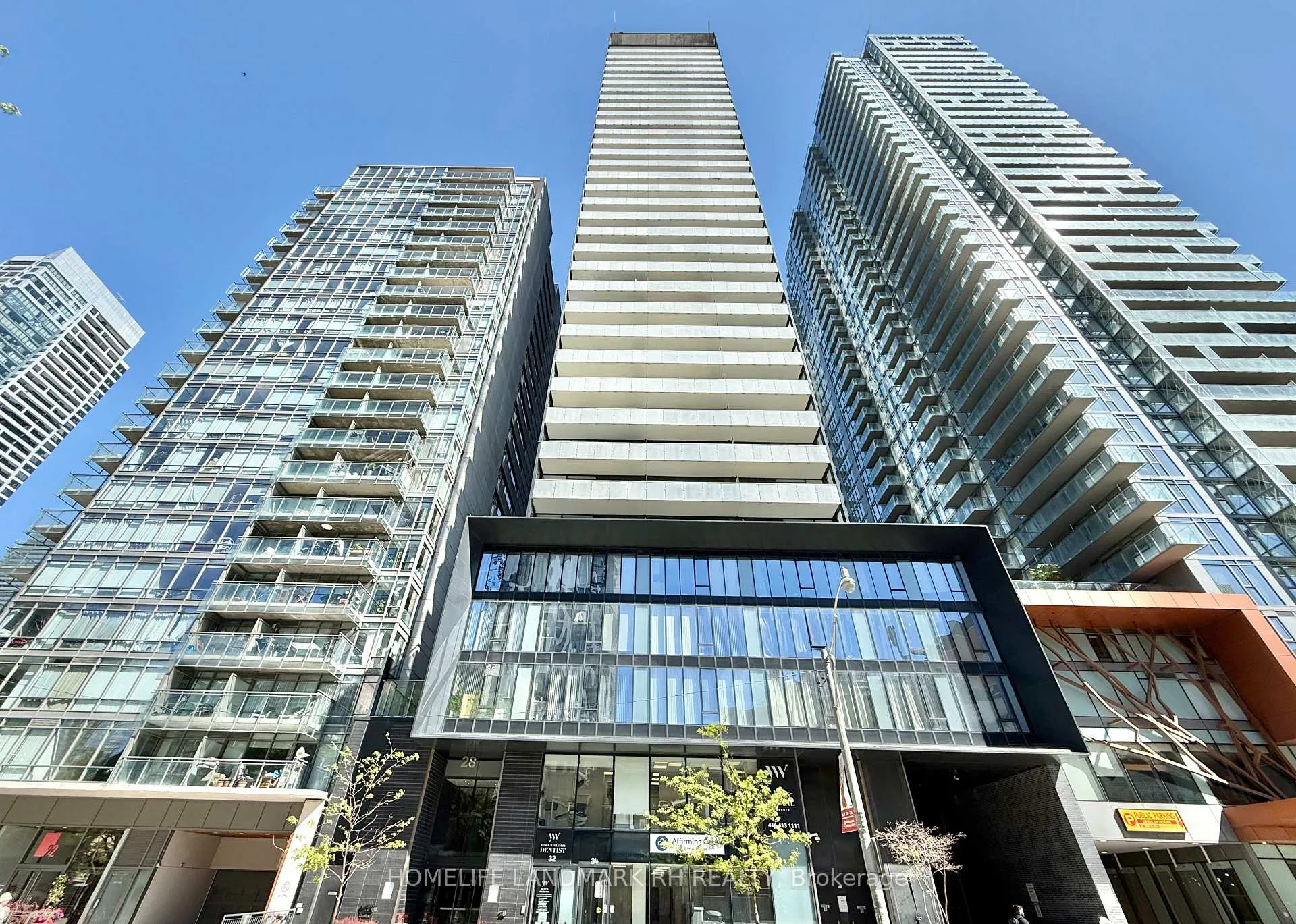 Photo 2 of Unit 2204, 28 Wellesley Street E, Toronto, Church-Yonge Corridor — HOMEH