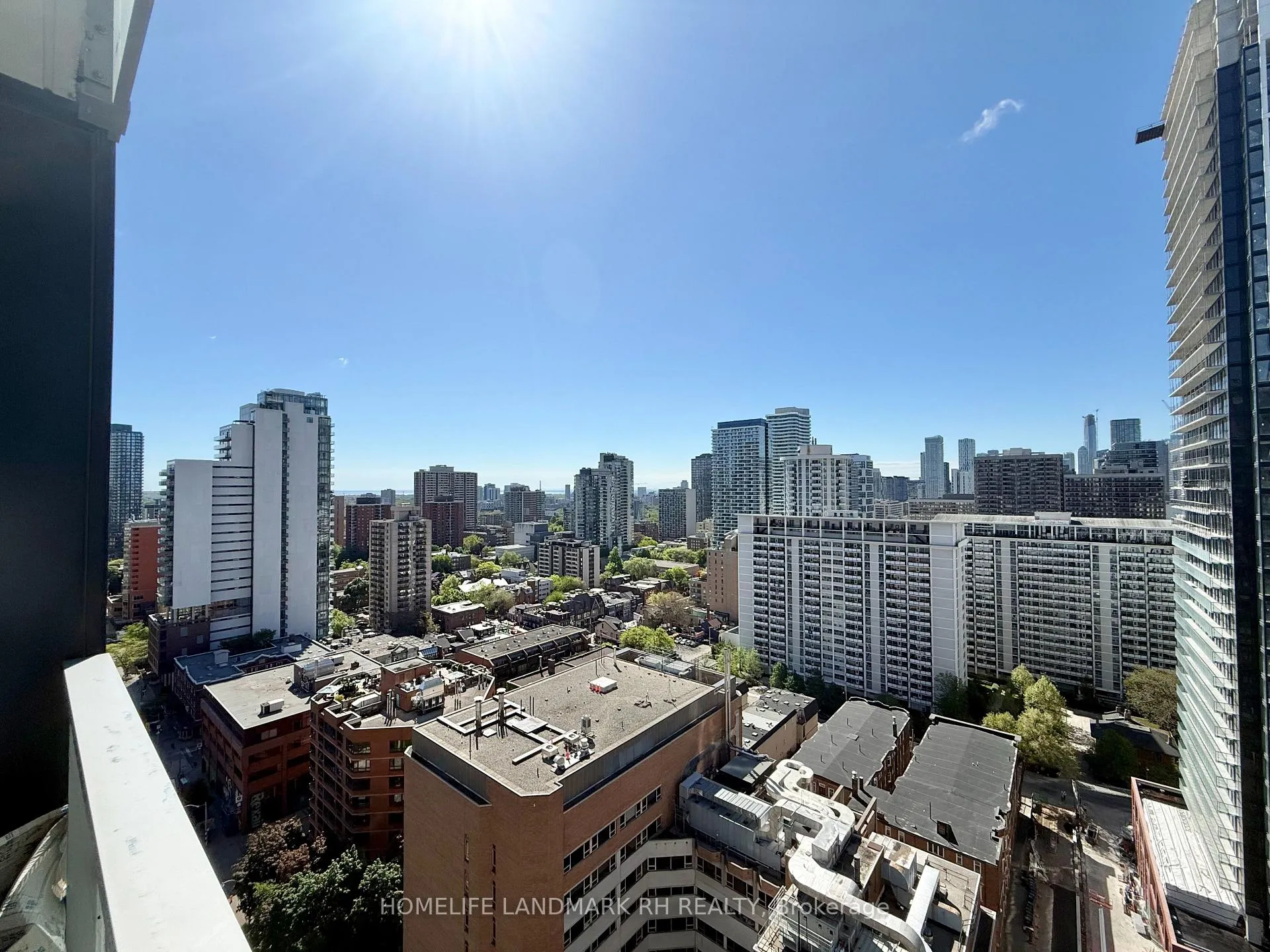 Photo 6 of Unit 2204, 28 Wellesley Street E, Toronto, Church-Yonge Corridor — HOMEH