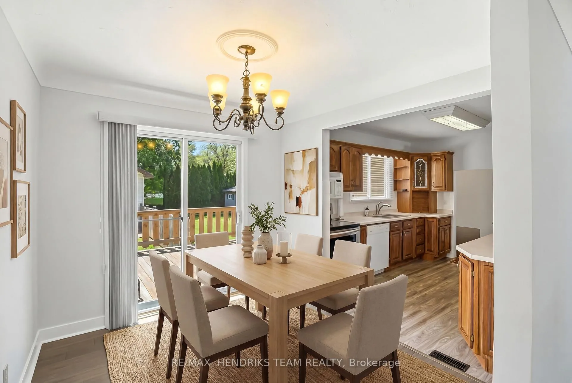 Photo 10 of 17 Sullivan Drive, St. Catharines, Lakeport — HOMEH