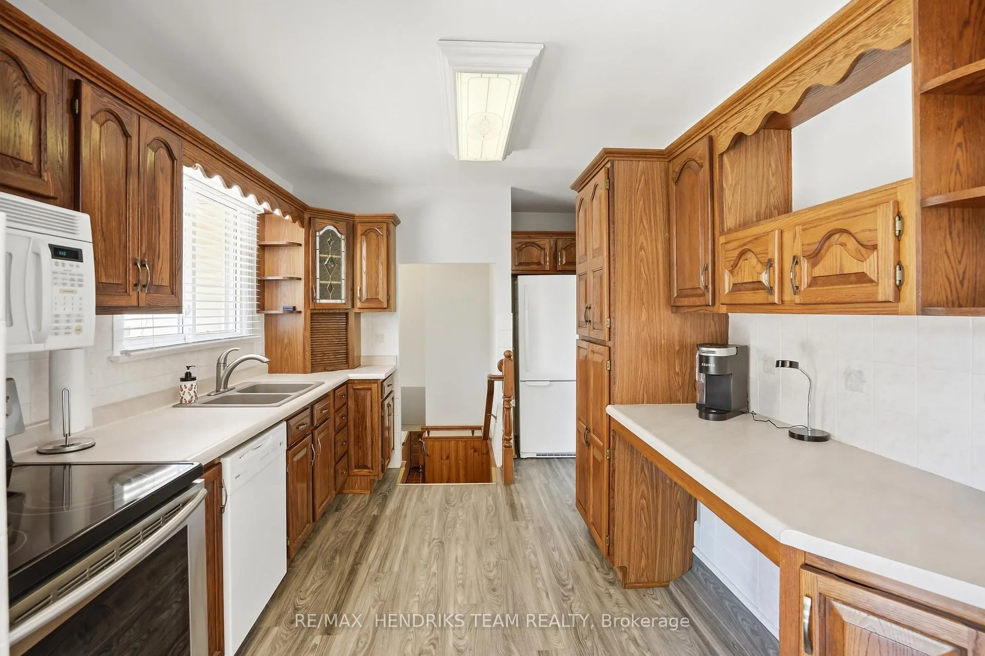 Photo 12 of 17 Sullivan Drive, St. Catharines, Lakeport — HOMEH