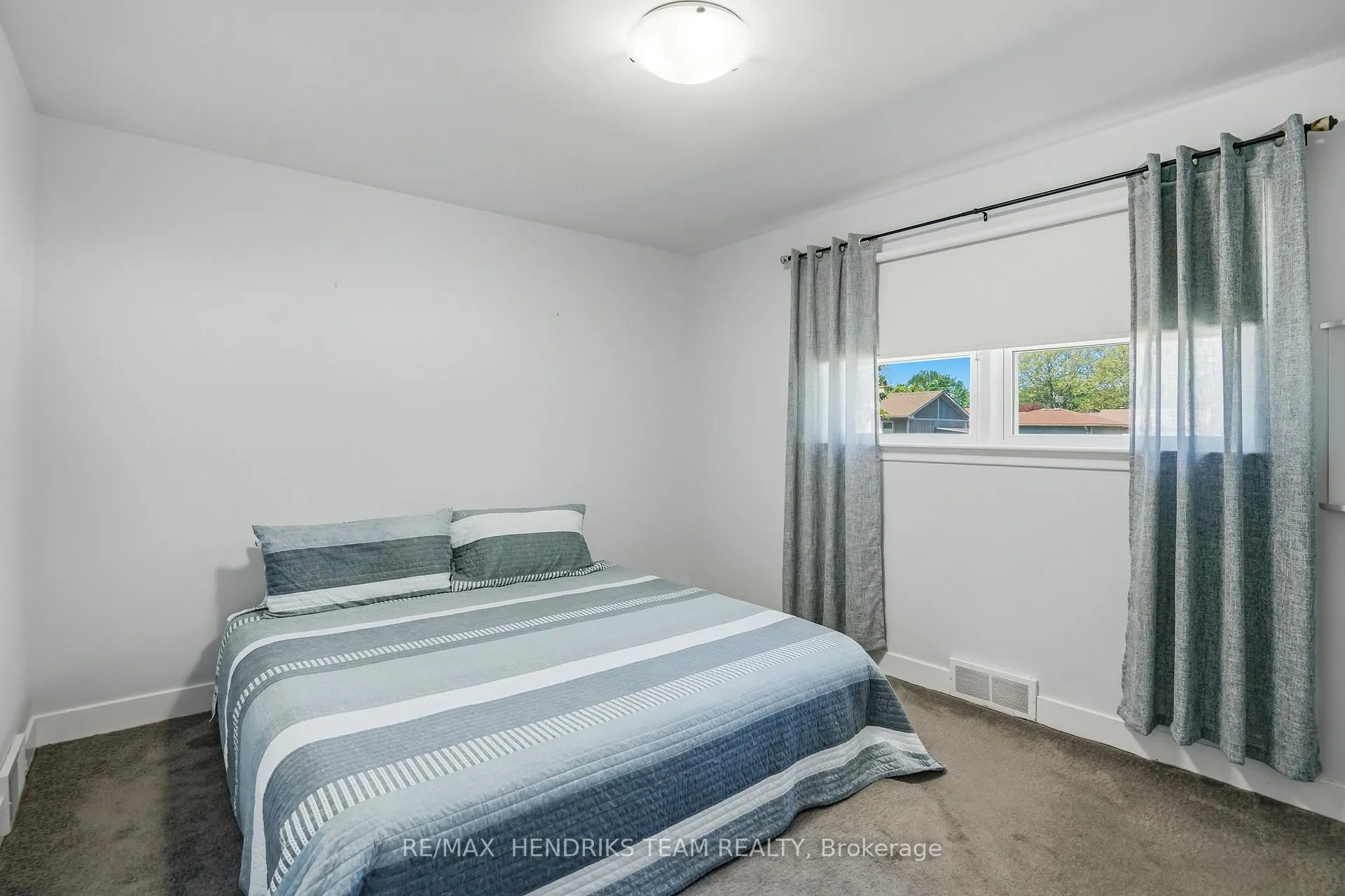 Photo 17 of 17 Sullivan Drive, St. Catharines, Lakeport — HOMEH