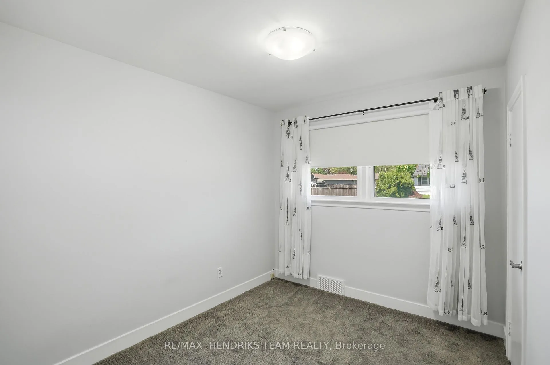 Photo 18 of 17 Sullivan Drive, St. Catharines, Lakeport — HOMEH