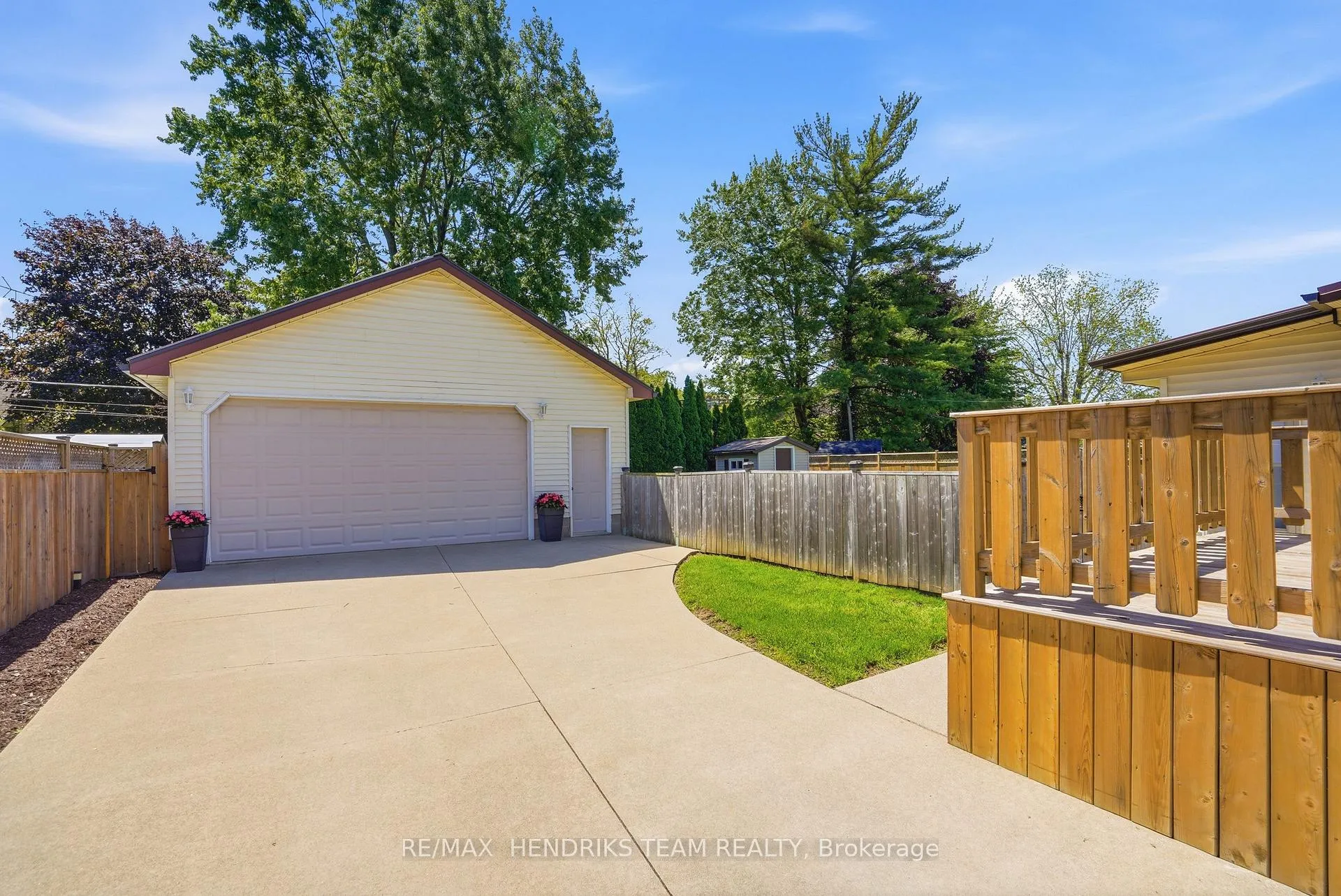 Photo 30 of 17 Sullivan Drive, St. Catharines, Lakeport — HOMEH