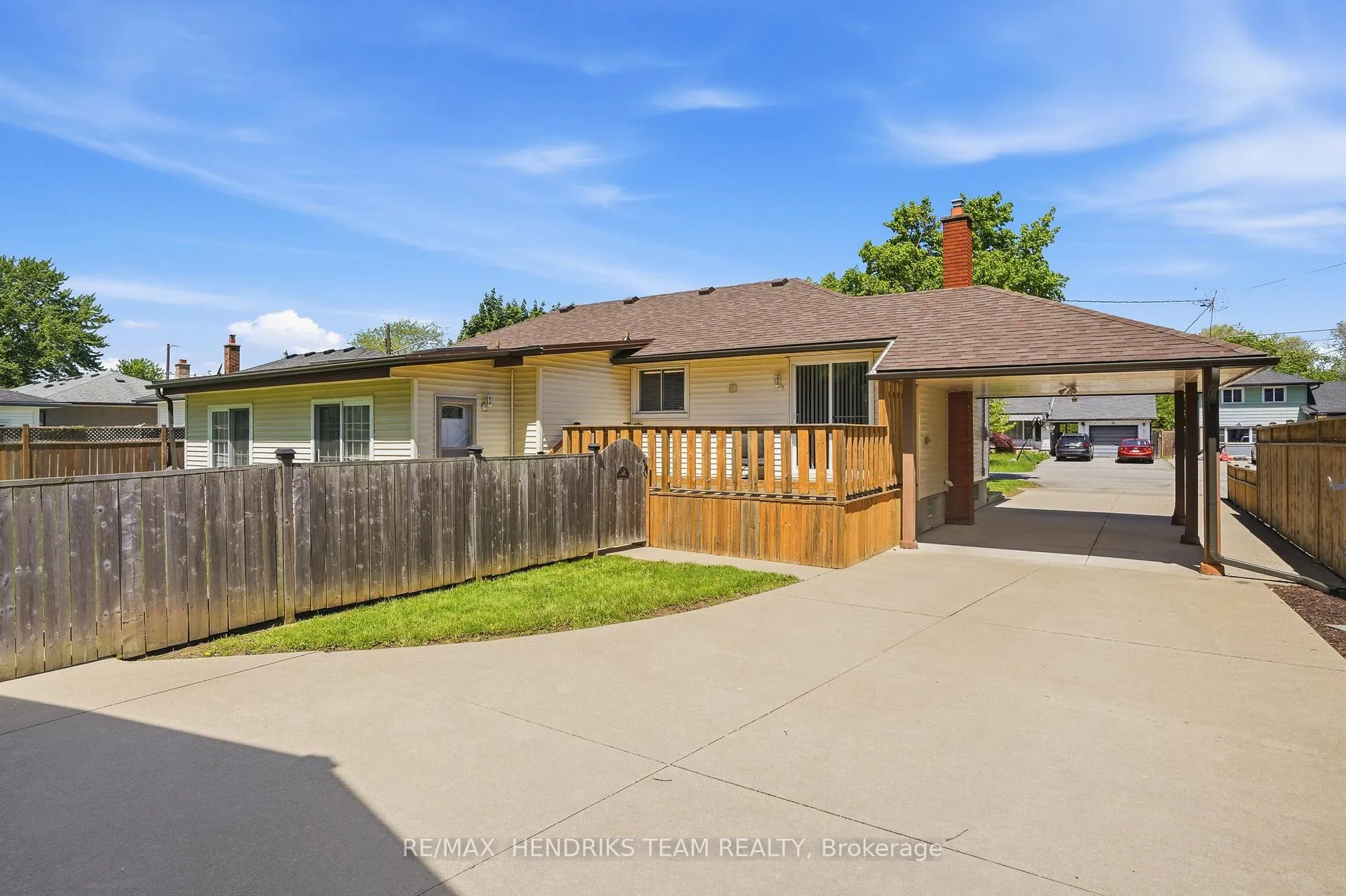 Photo 33 of 17 Sullivan Drive, St. Catharines, Lakeport — HOMEH