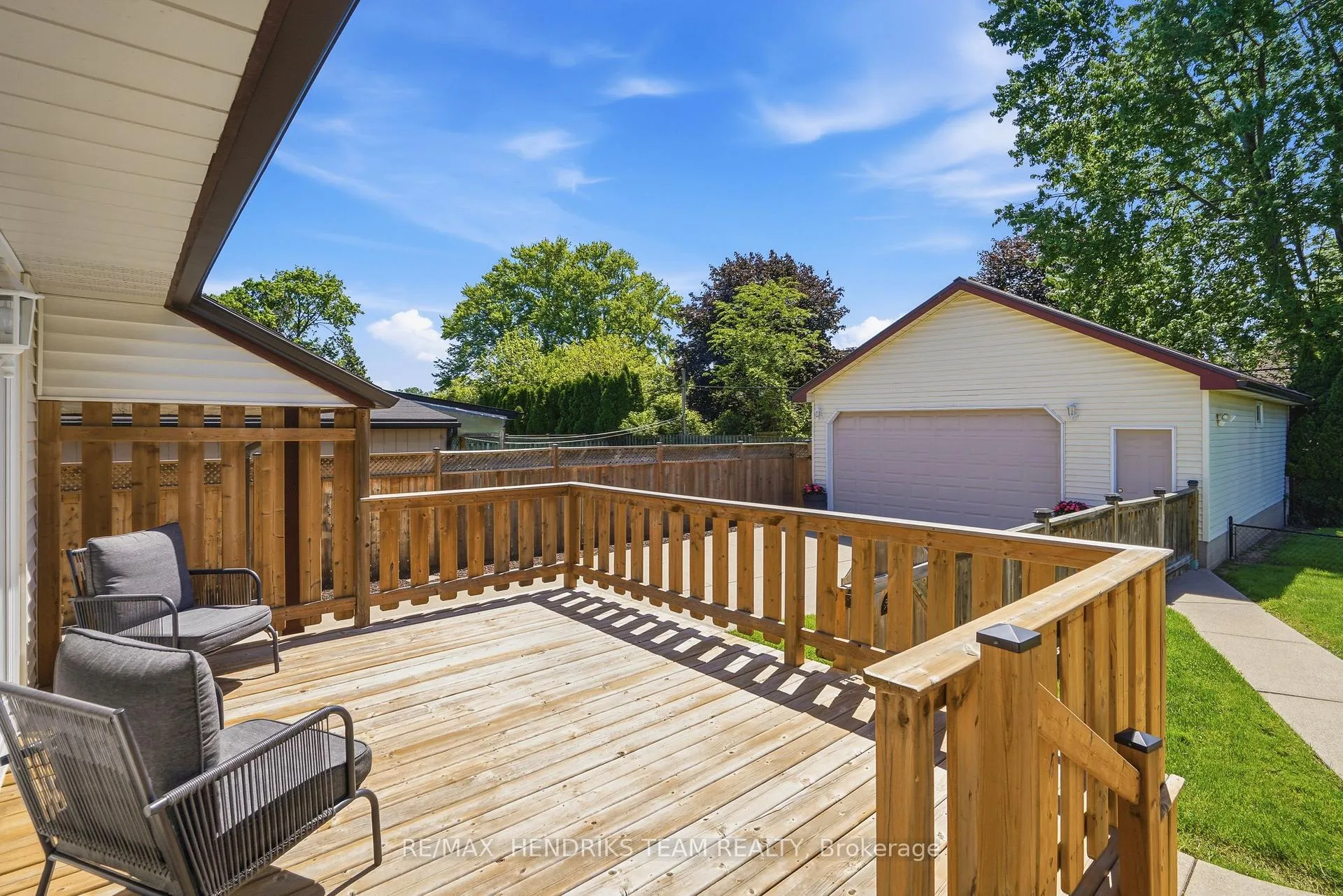 Photo 37 of 17 Sullivan Drive, St. Catharines, Lakeport — HOMEH