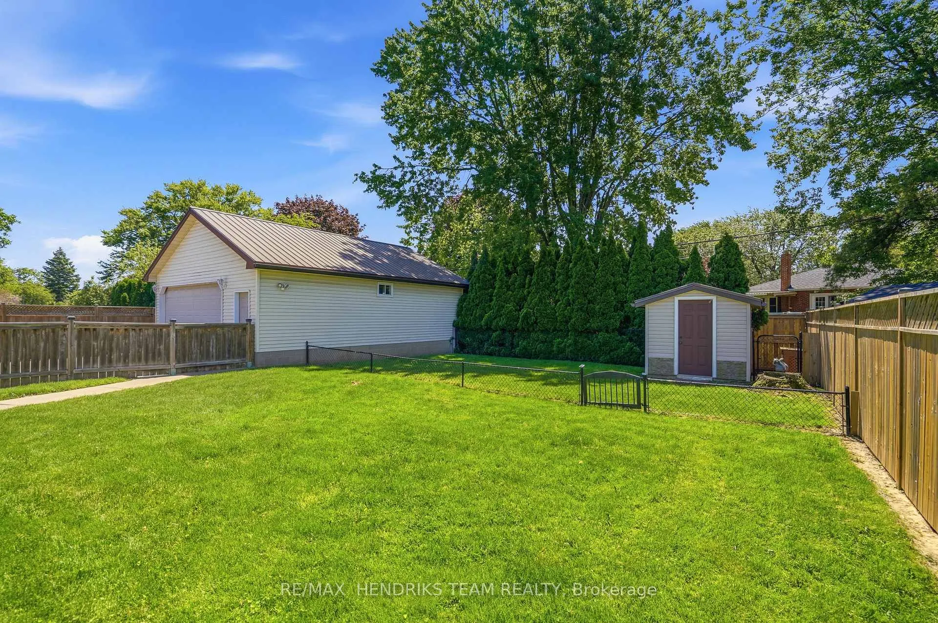 Photo 38 of 17 Sullivan Drive, St. Catharines, Lakeport — HOMEH