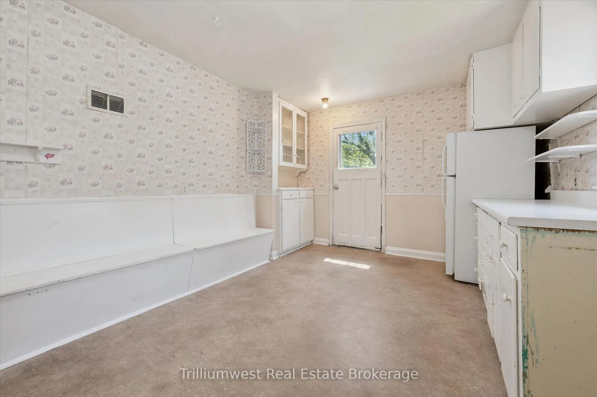 Photo 5 of 288 Margaret Avenue, Kitchener — HOMEH