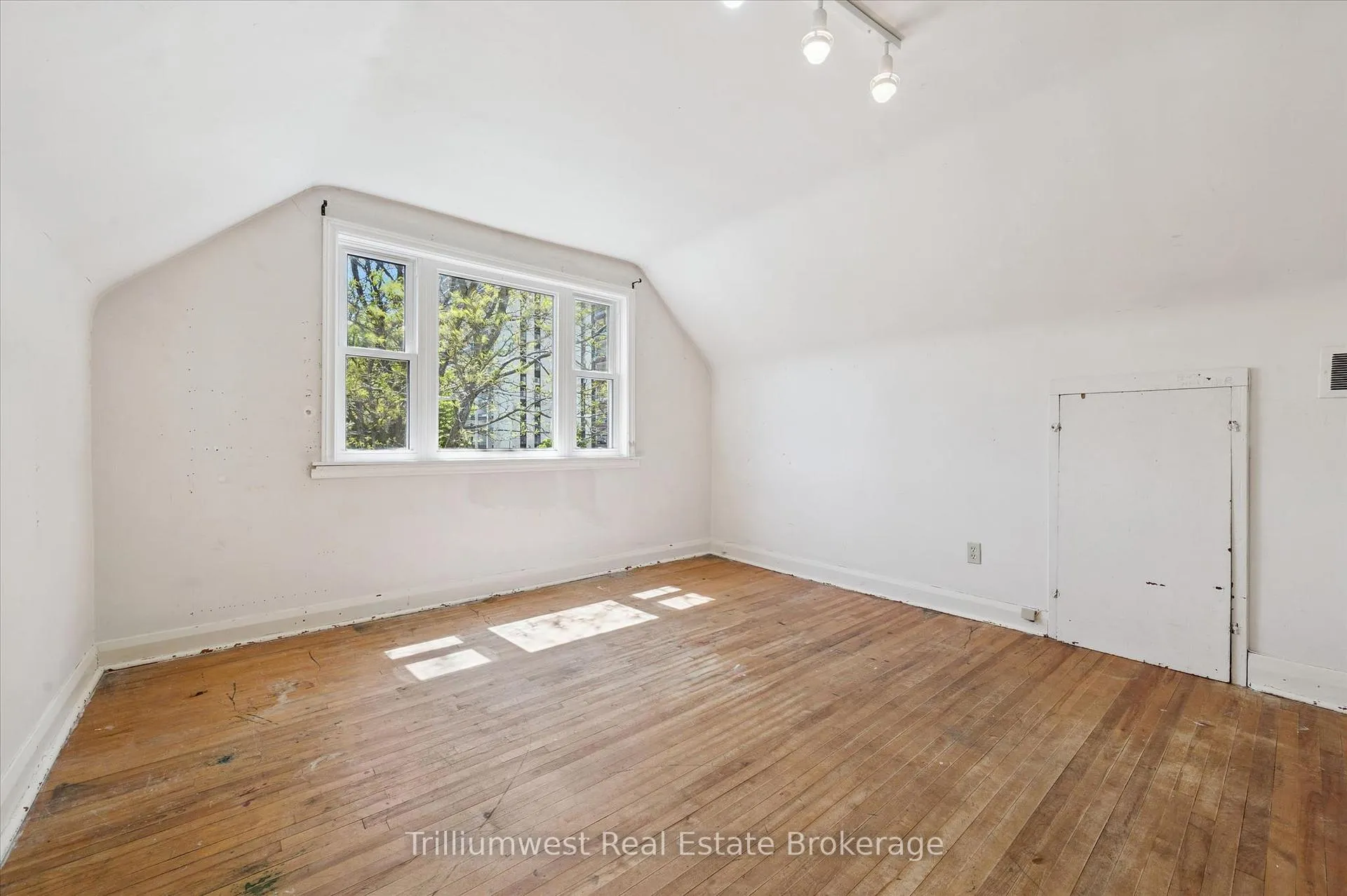 Photo 19 of 288 Margaret Avenue, Kitchener — HOMEH