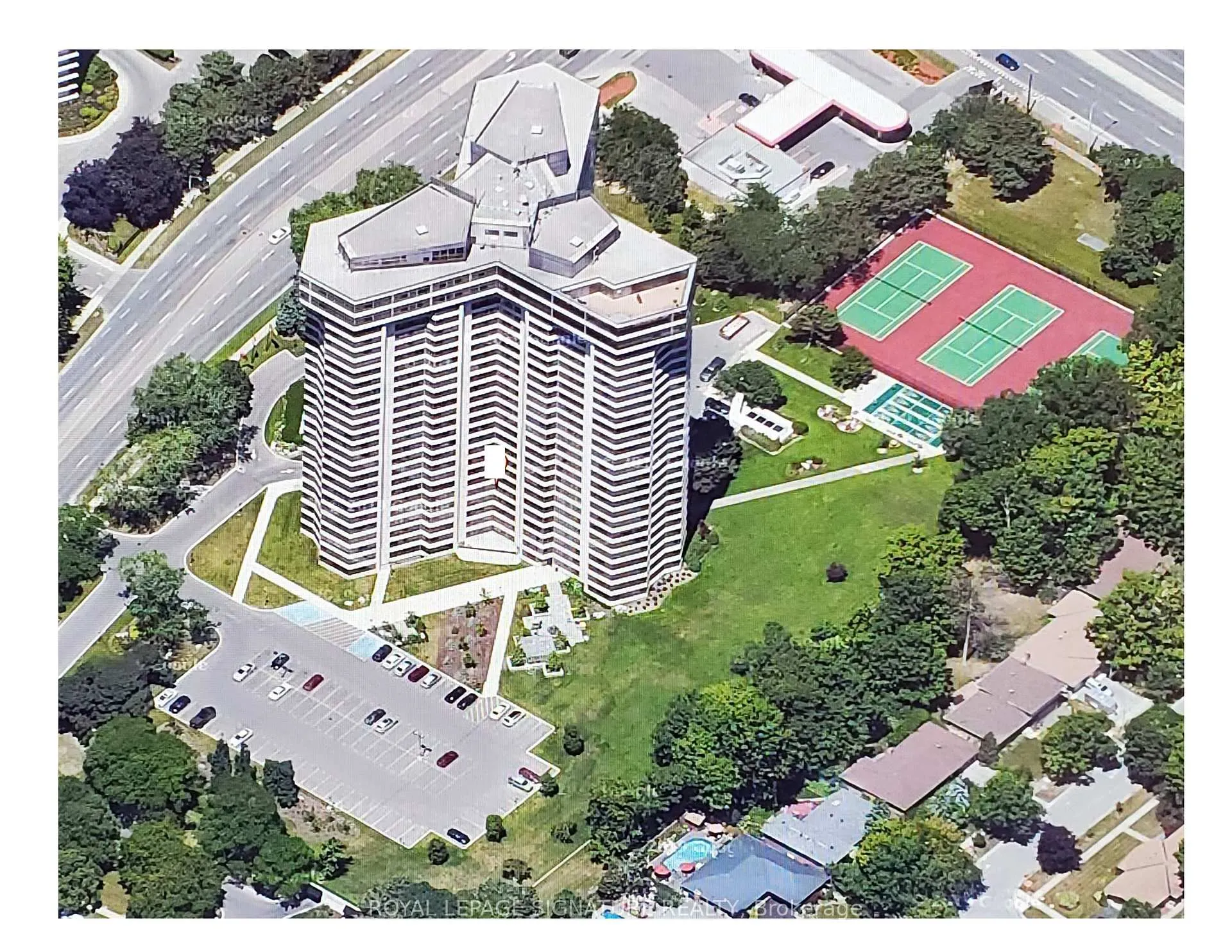 Photo of Unit 803, 1300 Bloor Street