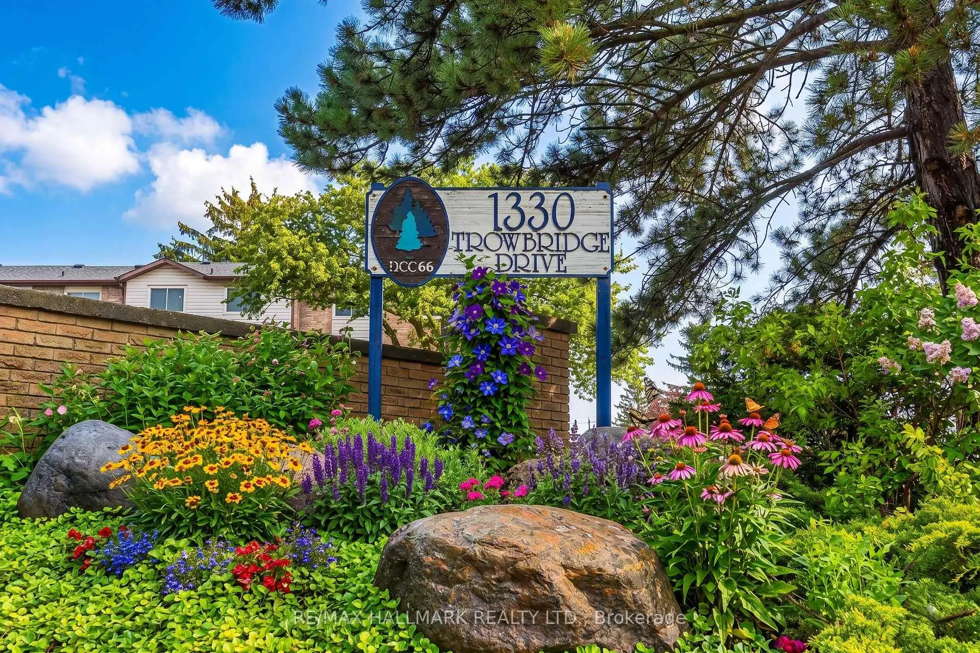 Photo 2 of Unit 42, 1330 Trowbridge Drive, Oshawa, Centennial — HOMEH