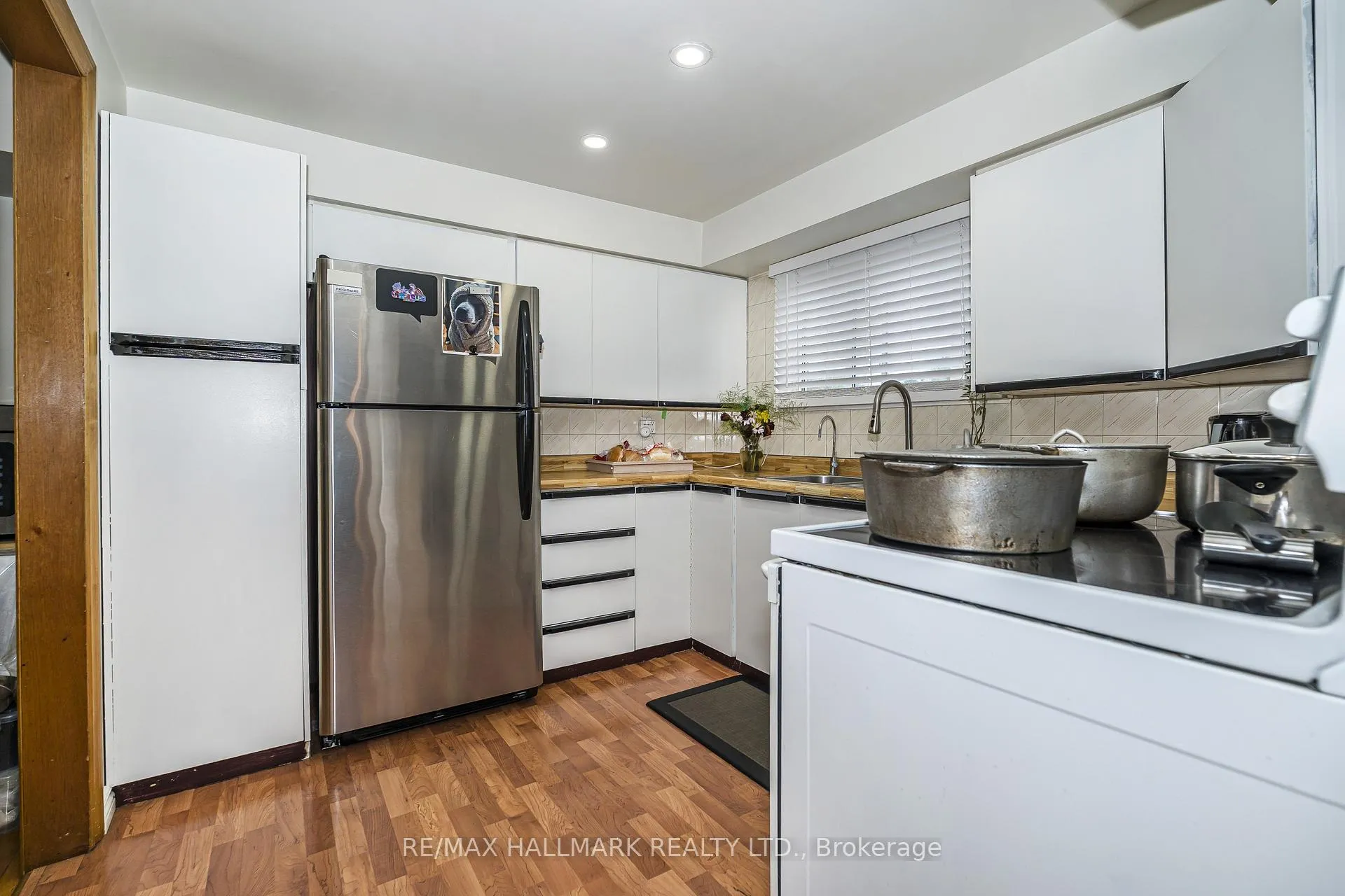 Photo 11 of Unit 42, 1330 Trowbridge Drive, Oshawa, Centennial — HOMEH