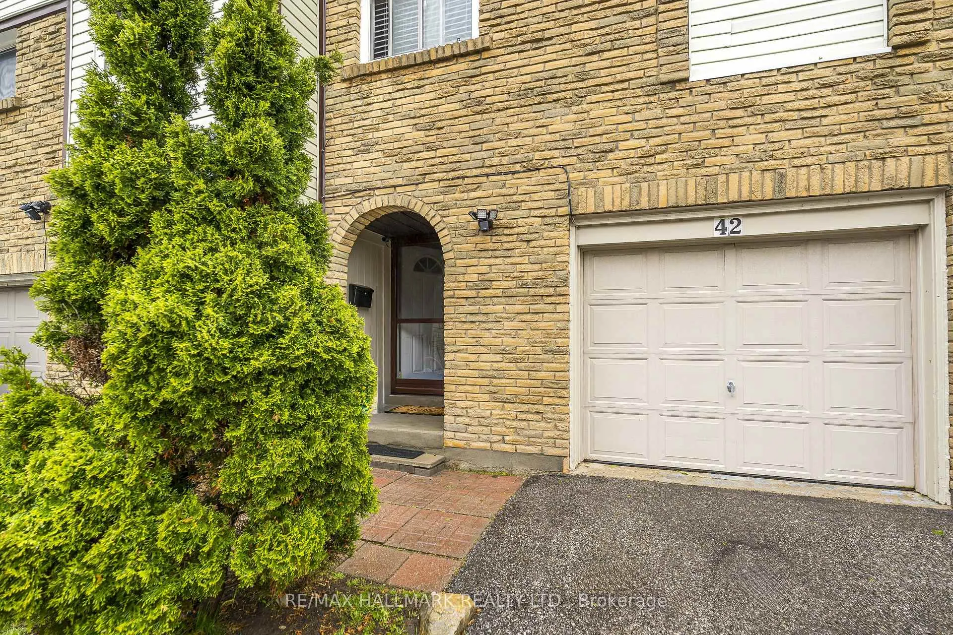 Photo 34 of Unit 42, 1330 Trowbridge Drive, Oshawa, Centennial — HOMEH