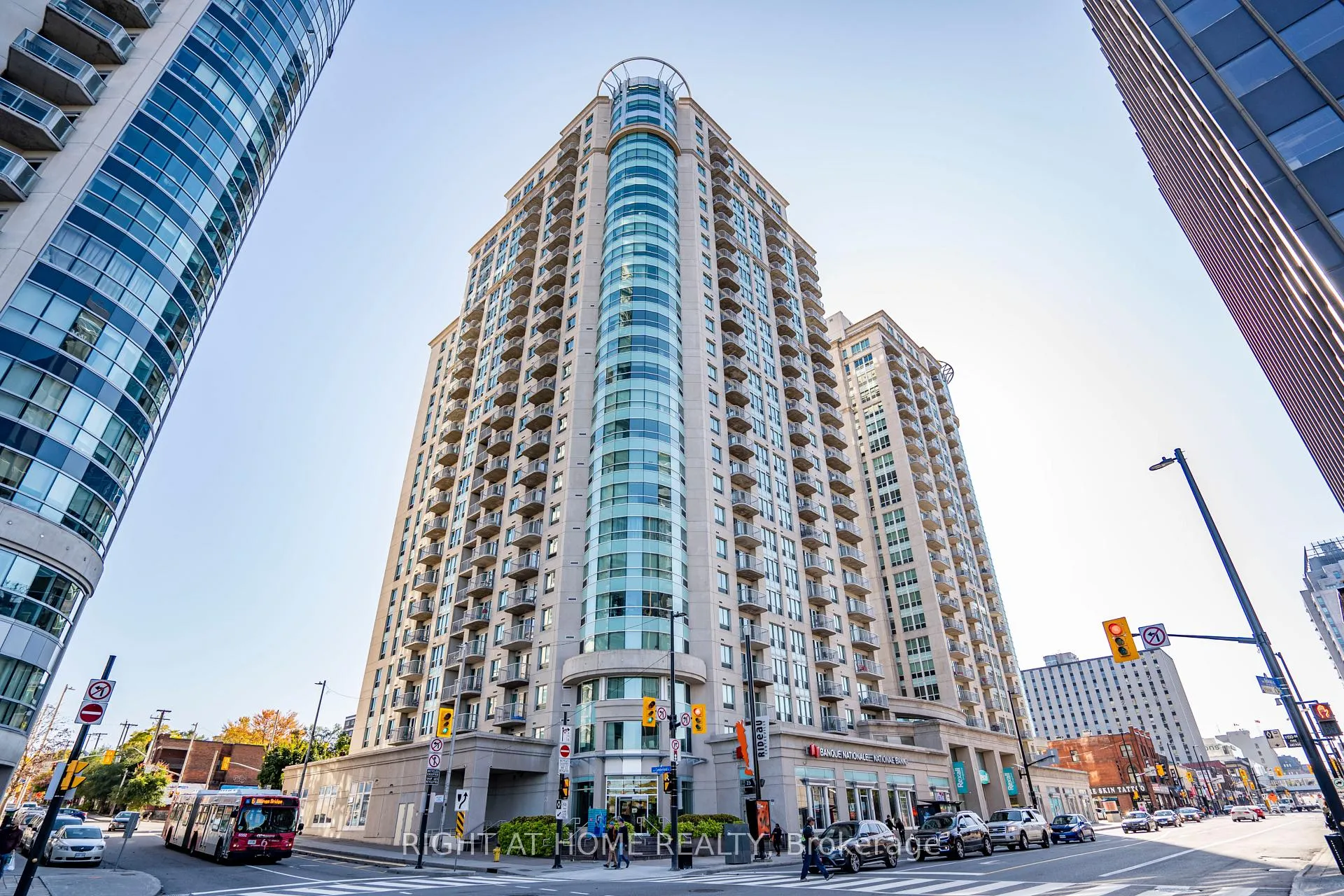 Photo 1 of Unit 1805, 234 Rideau Street, Ottawa, Sandy Hill — HOMEH