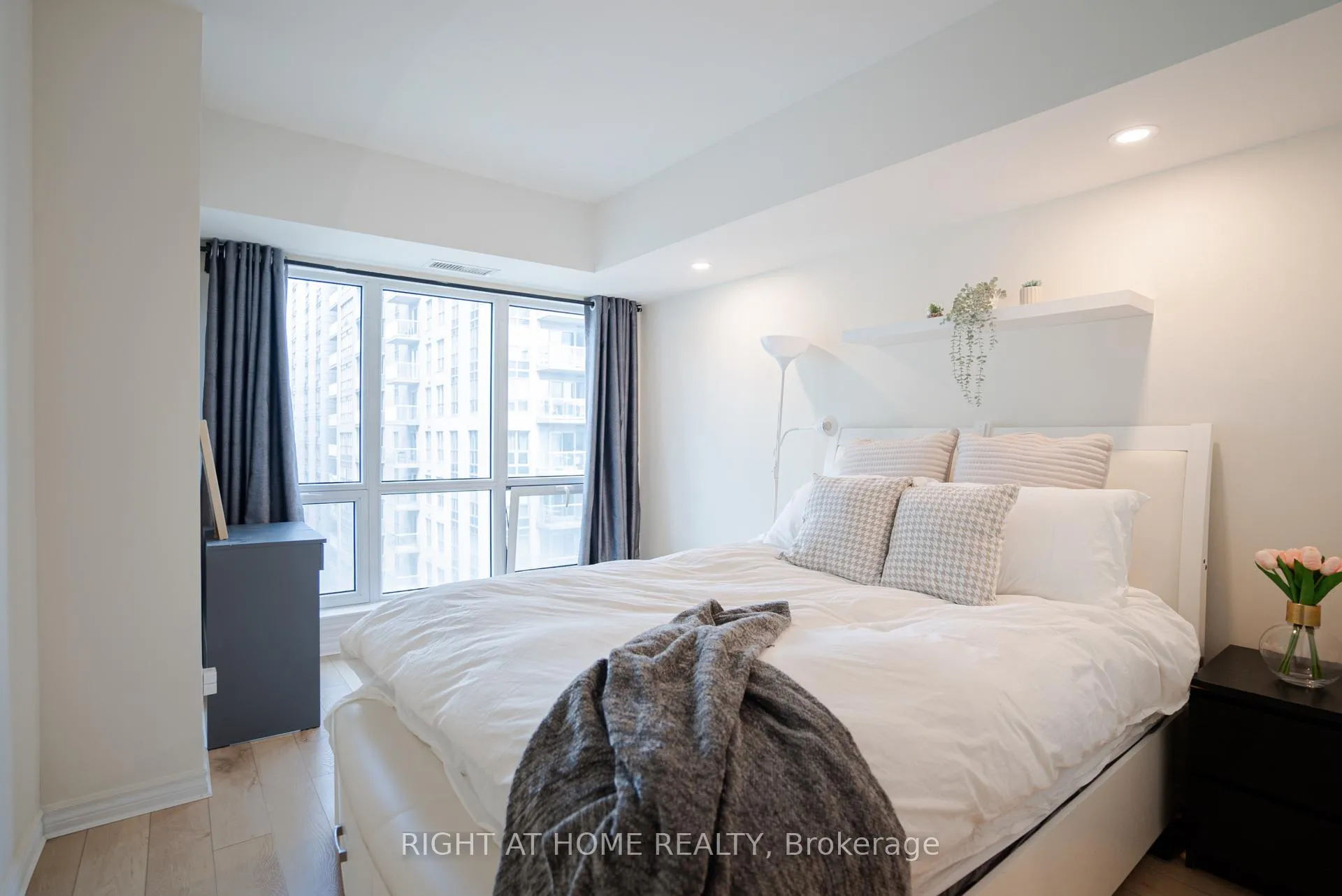 Photo 10 of Unit 1805, 234 Rideau Street, Ottawa, Sandy Hill — HOMEH