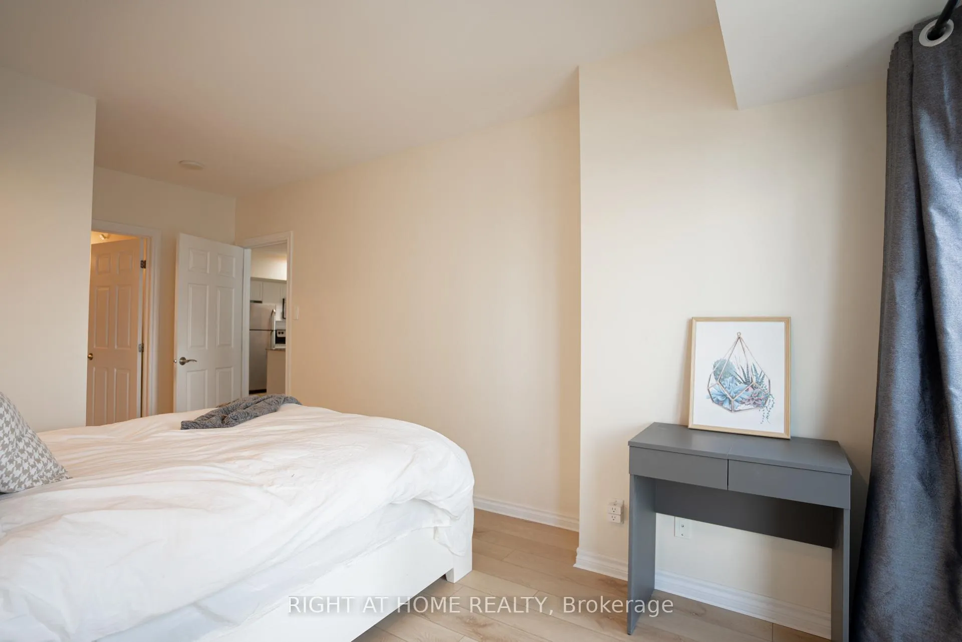 Photo 12 of Unit 1805, 234 Rideau Street, Ottawa, Sandy Hill — HOMEH