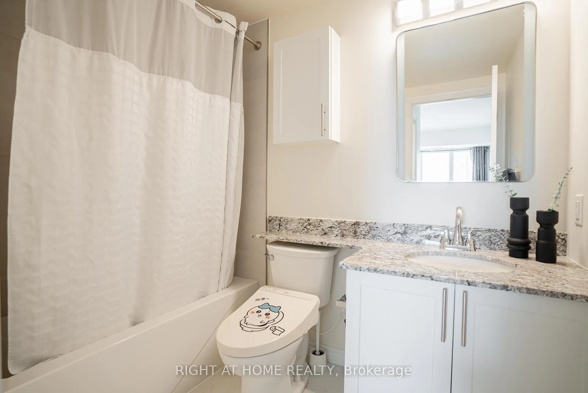 Photo 13 of Unit 1805, 234 Rideau Street, Ottawa, Sandy Hill — HOMEH