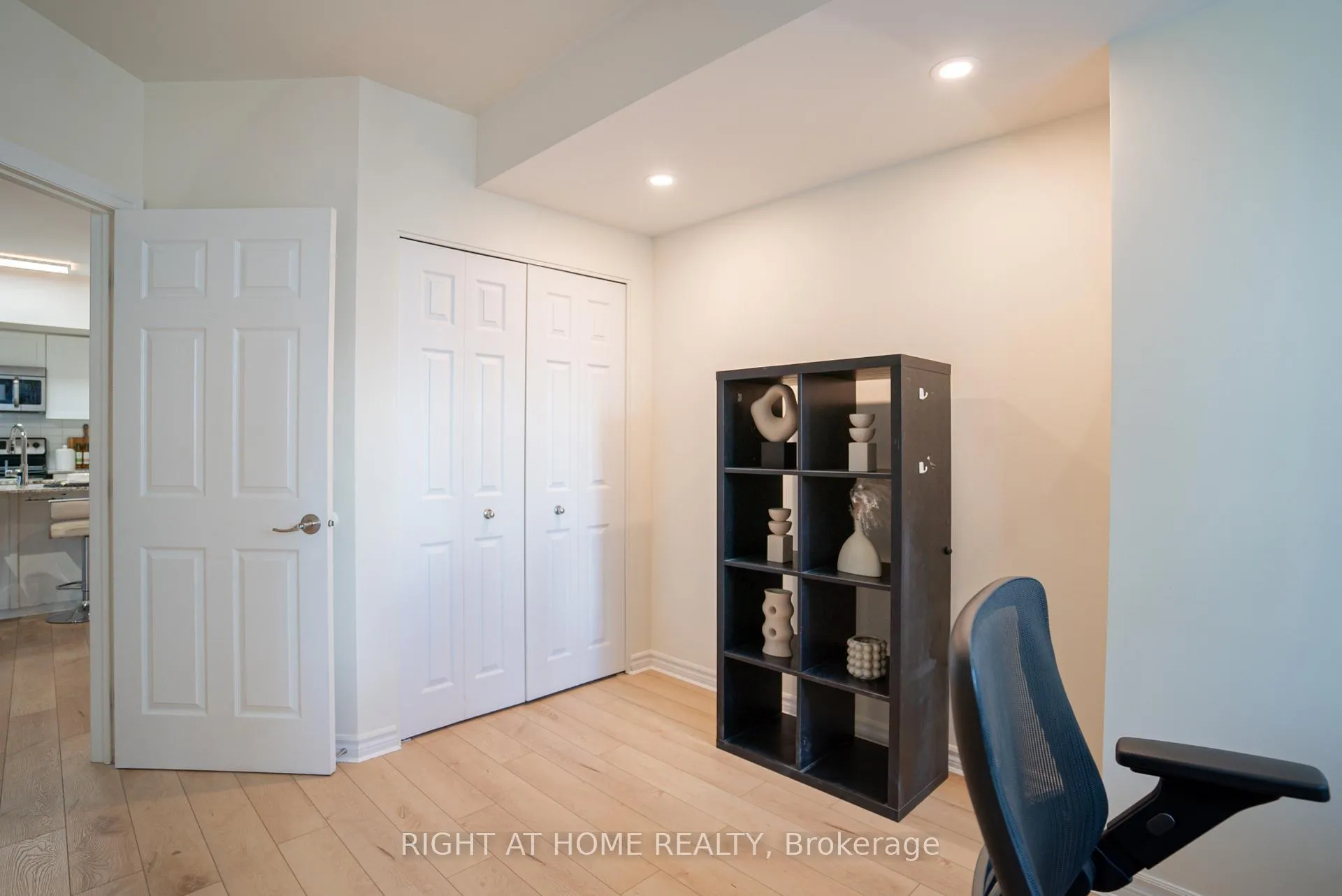 Photo 15 of Unit 1805, 234 Rideau Street, Ottawa, Sandy Hill — HOMEH