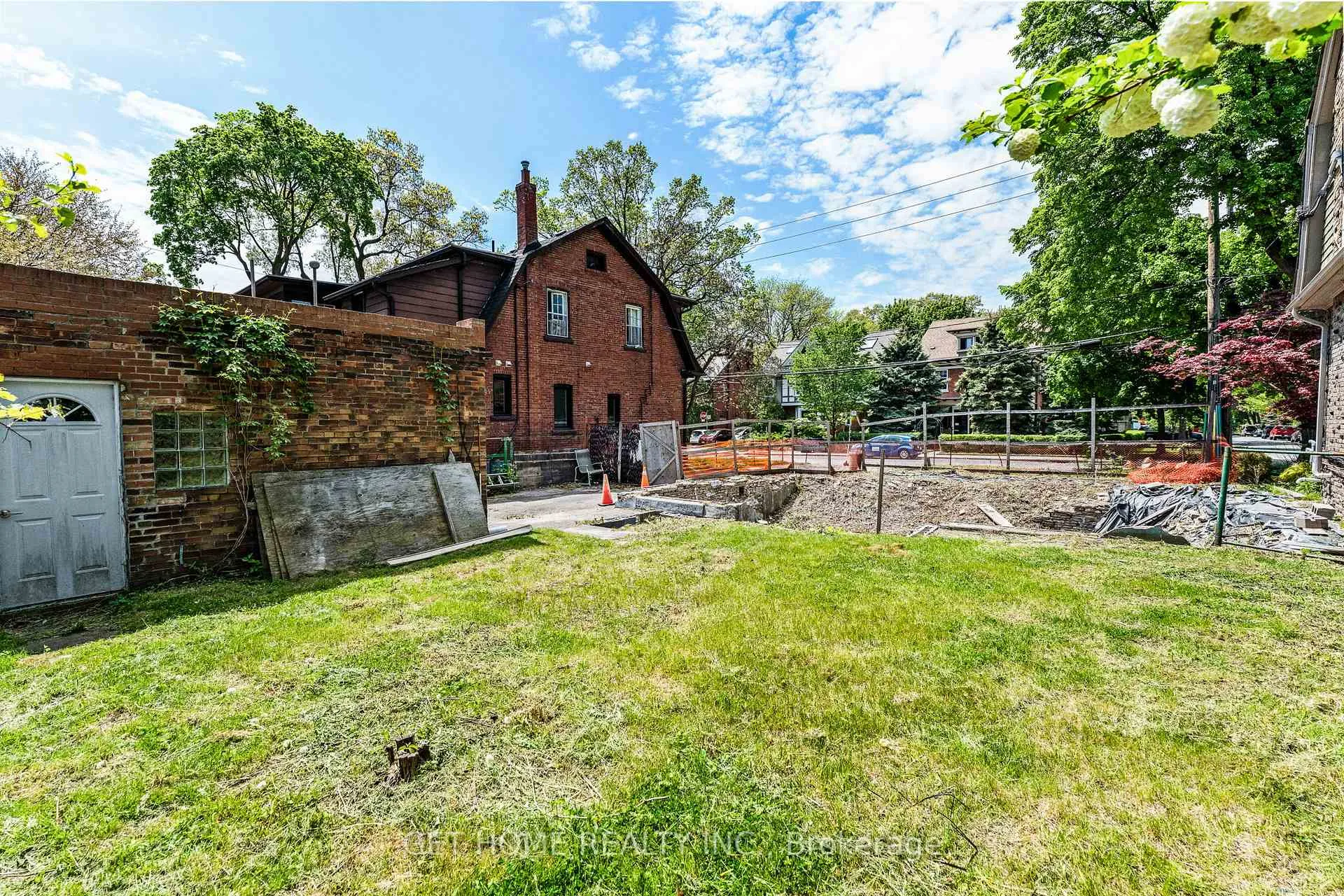 Photo 18 of 291 Indian Road, Toronto, High Park-Swansea — HOMEH