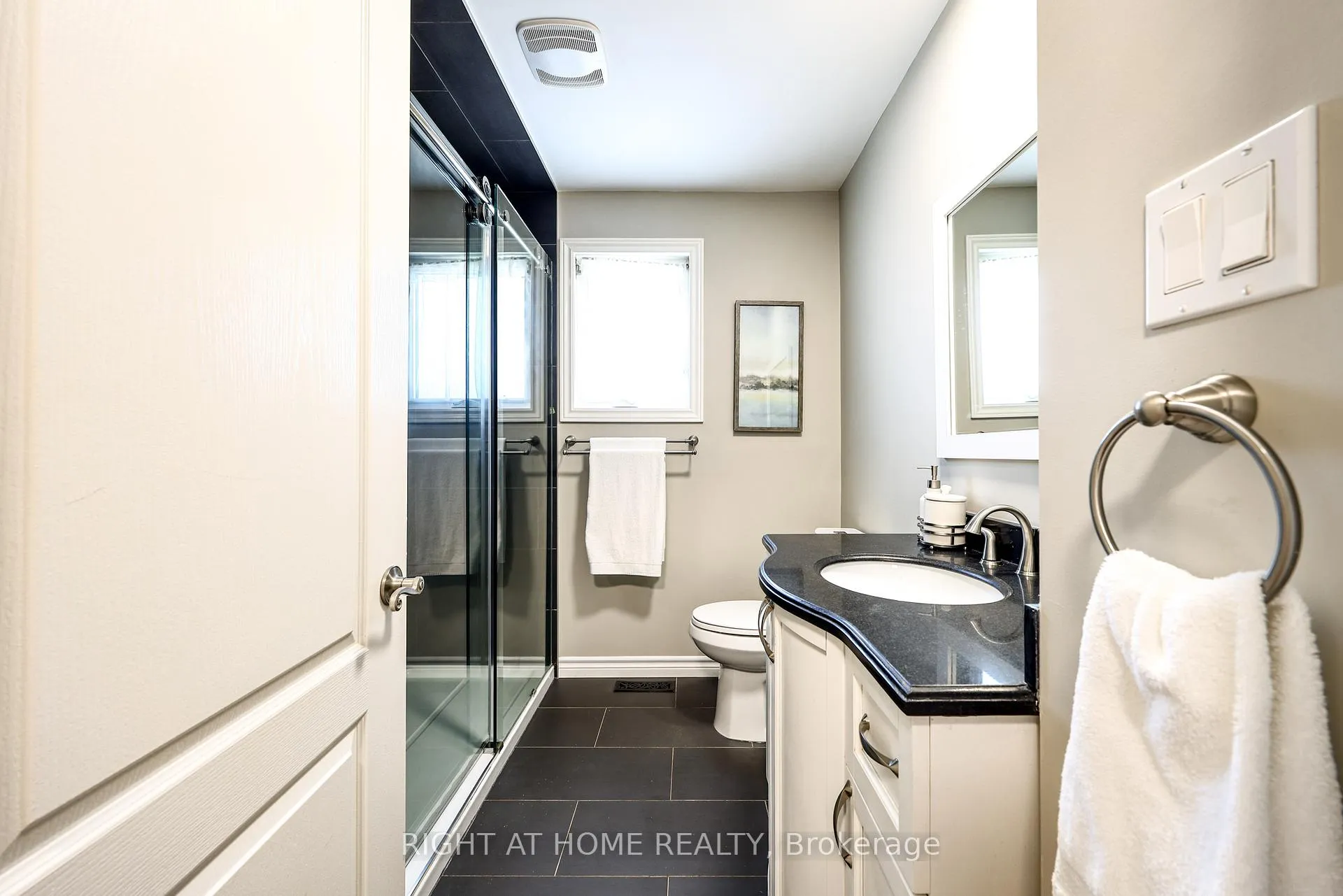 Photo 17 of 62 Albery Crescent, Ajax, South East — HOMEH